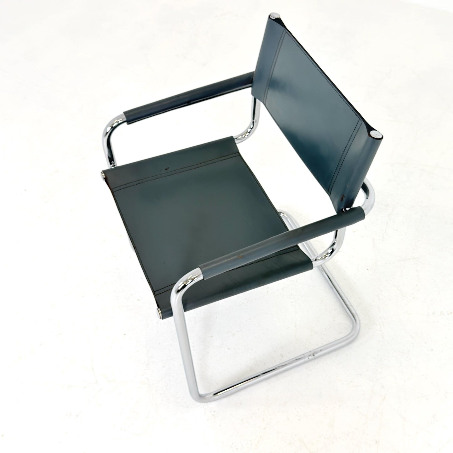 Mid century Bauhaus Mart Stam B34 Cantilever Chair | Anthracite Leather & Chrome | Jox Interni Italy | 1980s