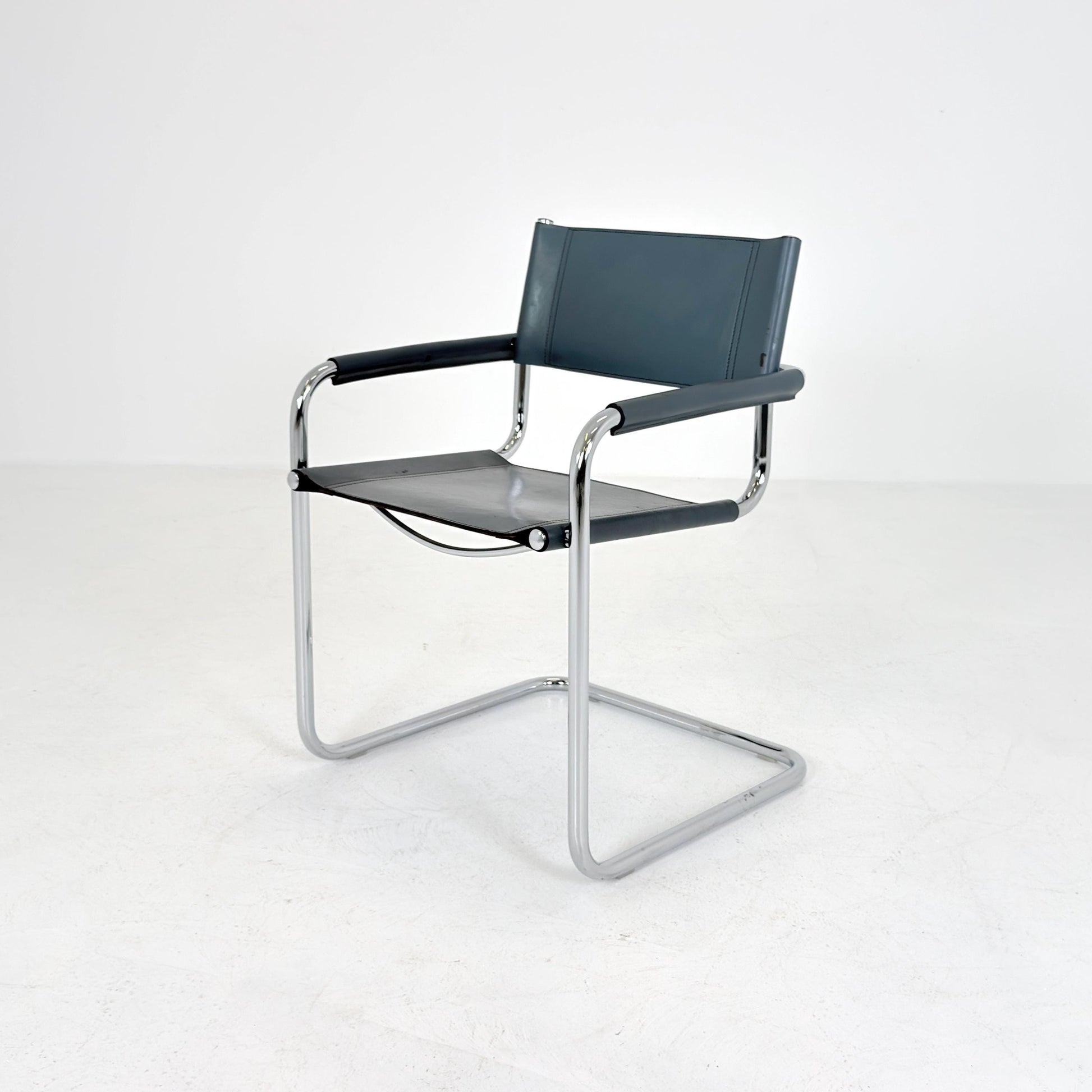 Mid century Bauhaus Mart Stam B34 Cantilever Chair | Anthracite Leather & Chrome | Jox Interni Italy | 1980s