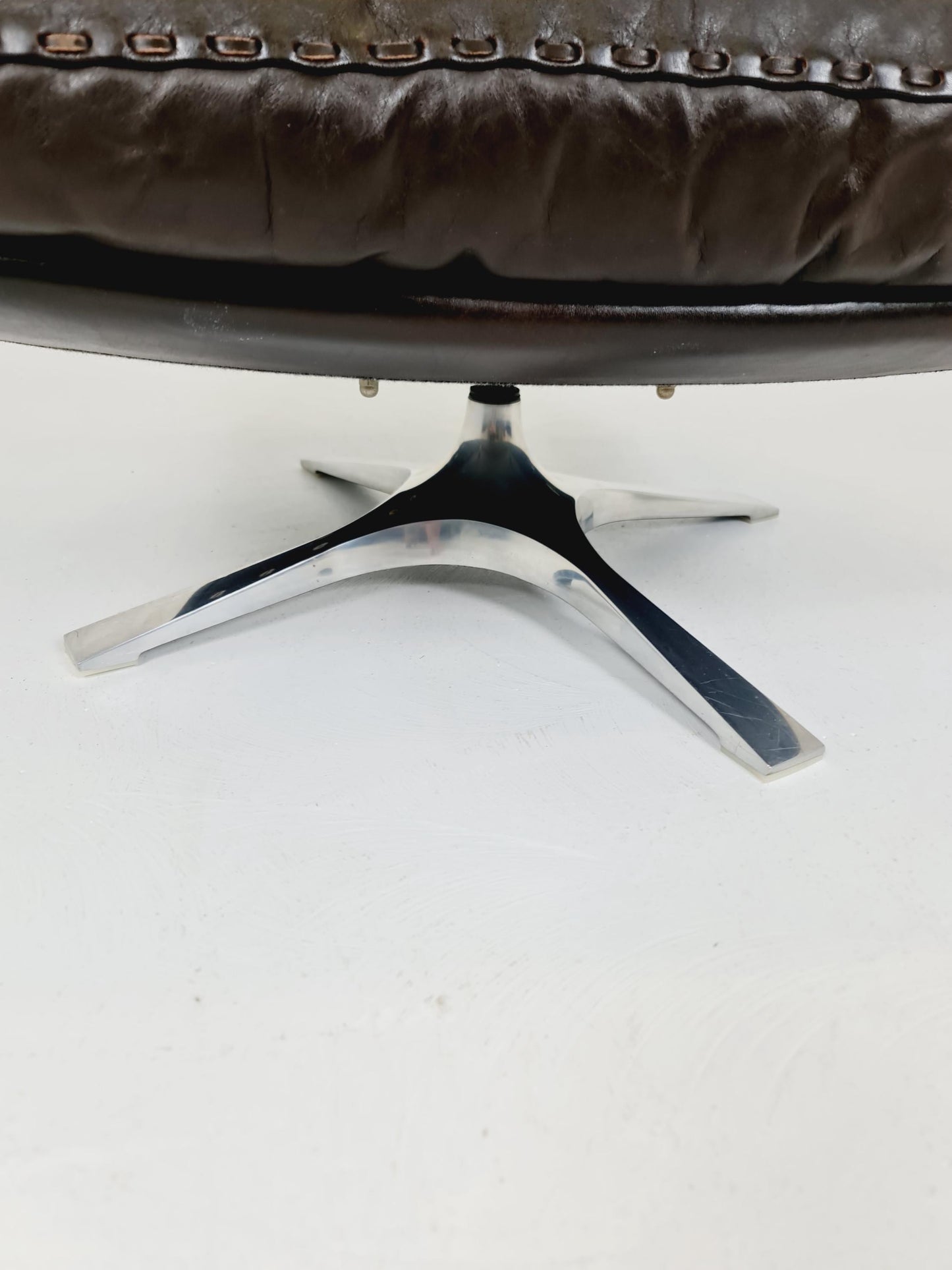 Vintage Swiss leather Lounge chair BY De Sede Ds 31 Switzerland, 1970s