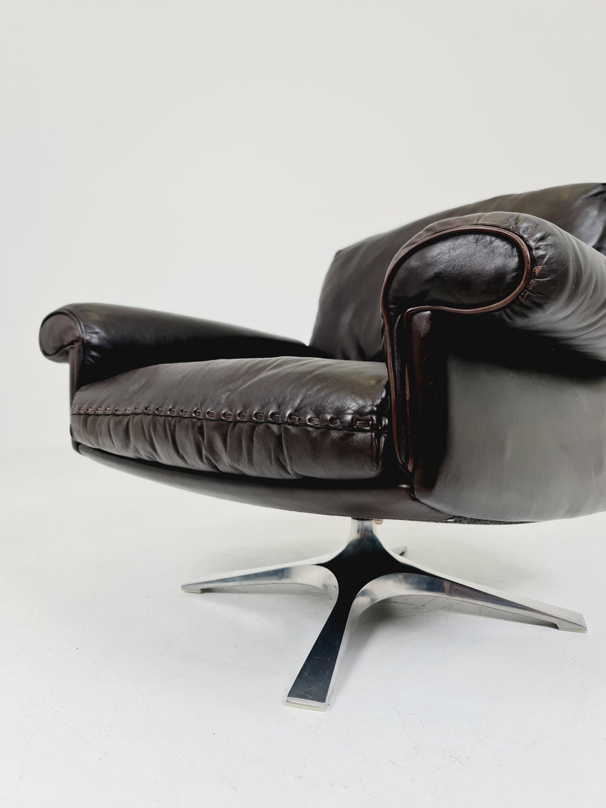 Vintage Swiss leather Lounge chair BY De Sede Ds 31 Switzerland, 1970s