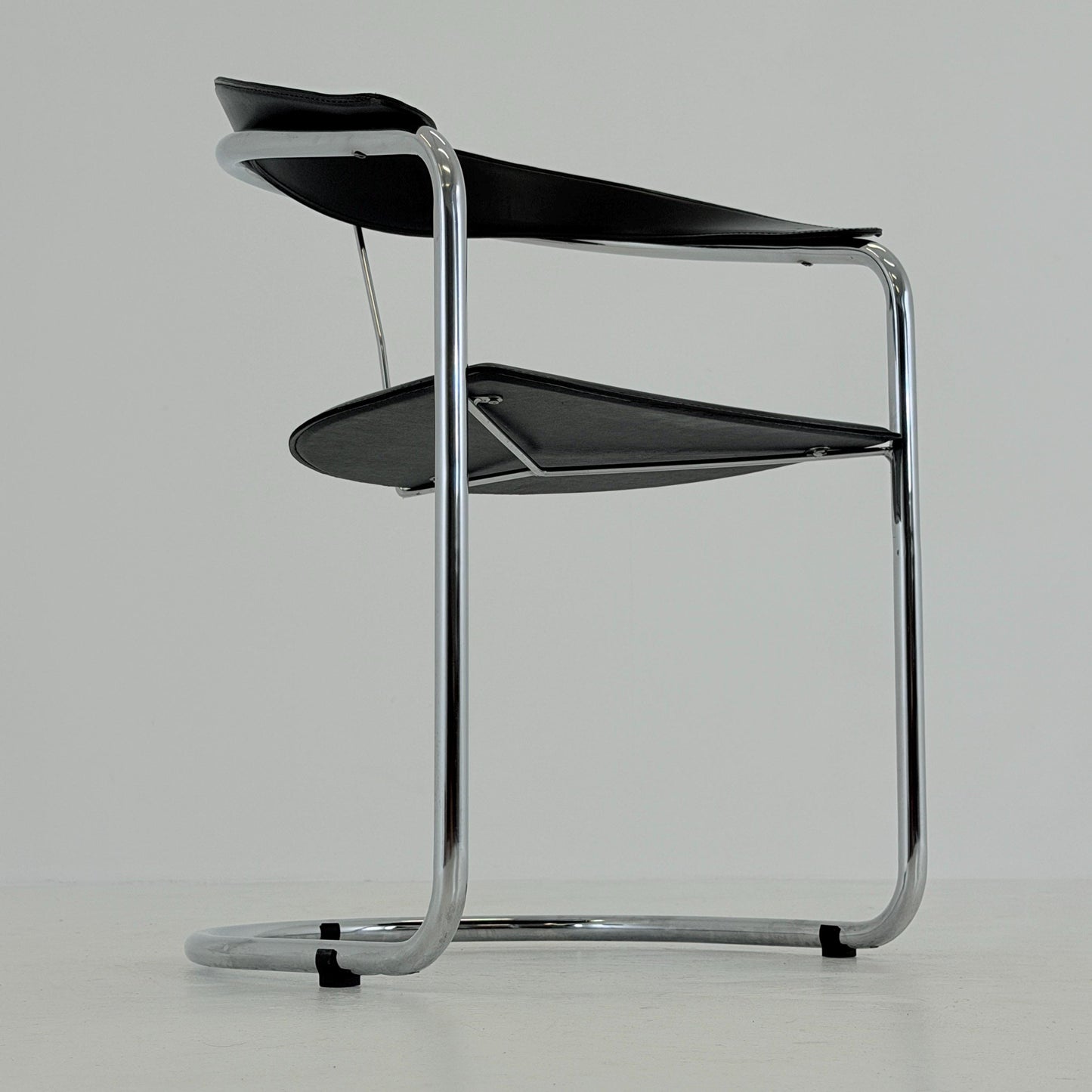 Mid century Bauhaus Canasta Cantilever Chair by Arrben, Italy 1980s,