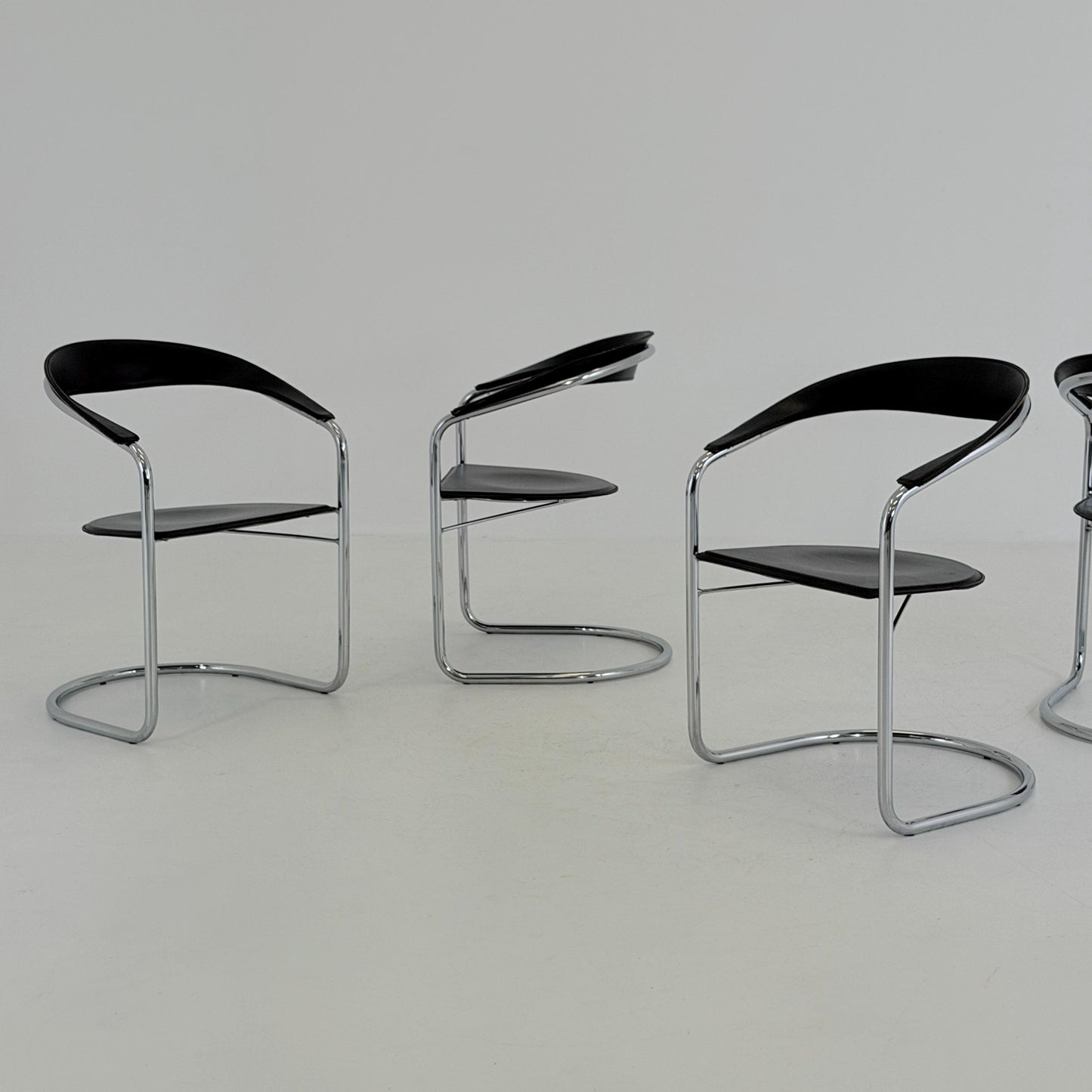 Set of 4 Mid century Bauhaus Canasta Cantilever Chairs by Arrben, Italy 1980s,