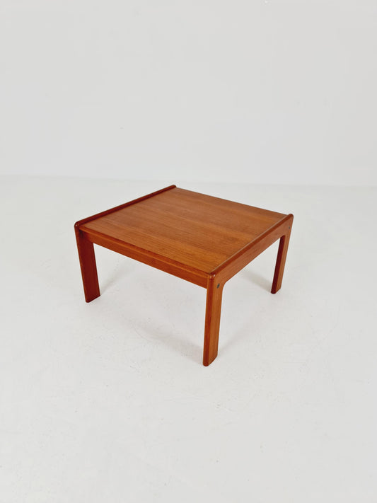 Danish Coffee Table by Arne Wahl Iversen for Komfort Møbelfabrik, 1960s