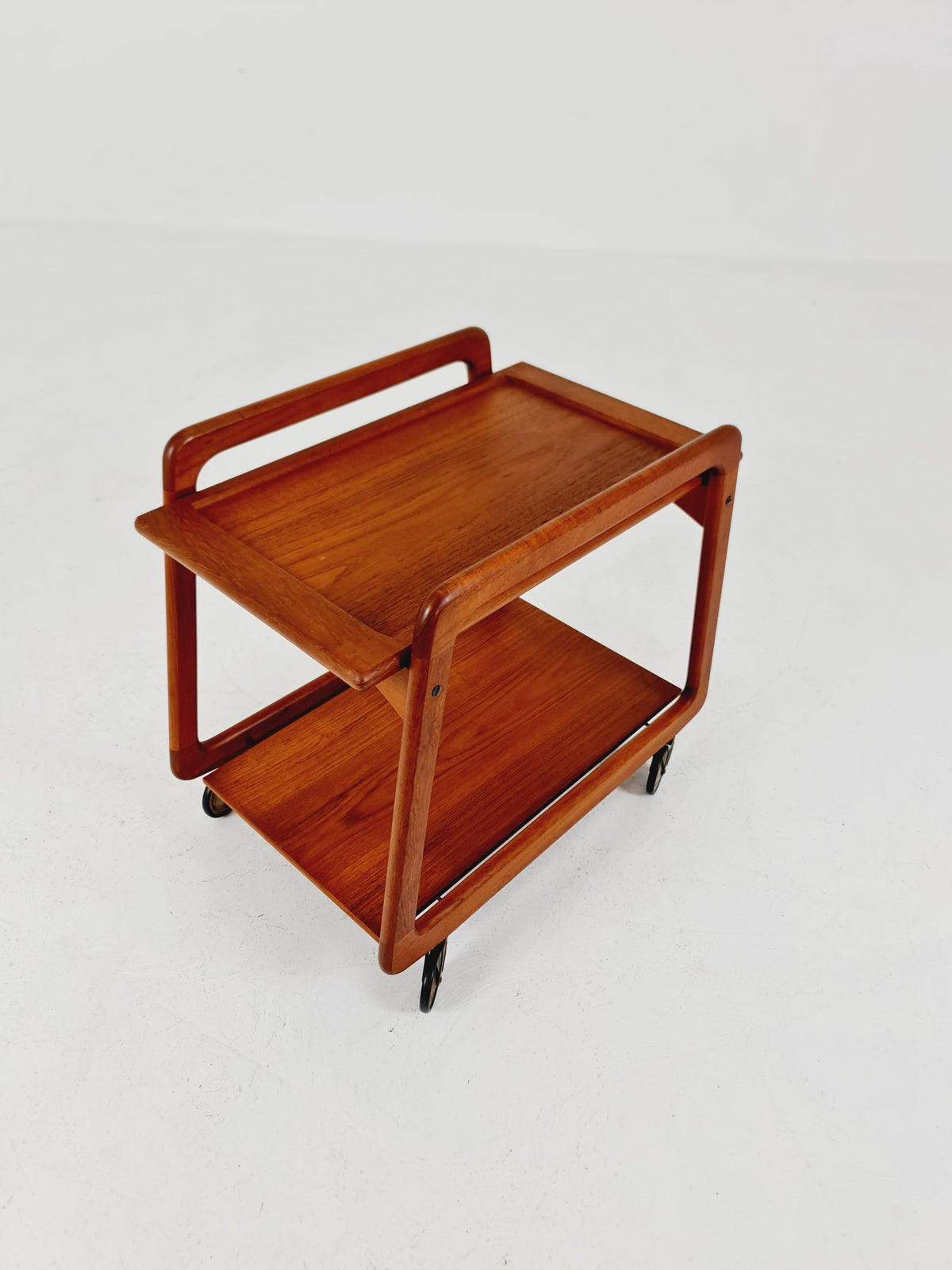 Vintage mid century danish trolley in solid teak/ bar cart By SIKA Mobler , 1960s