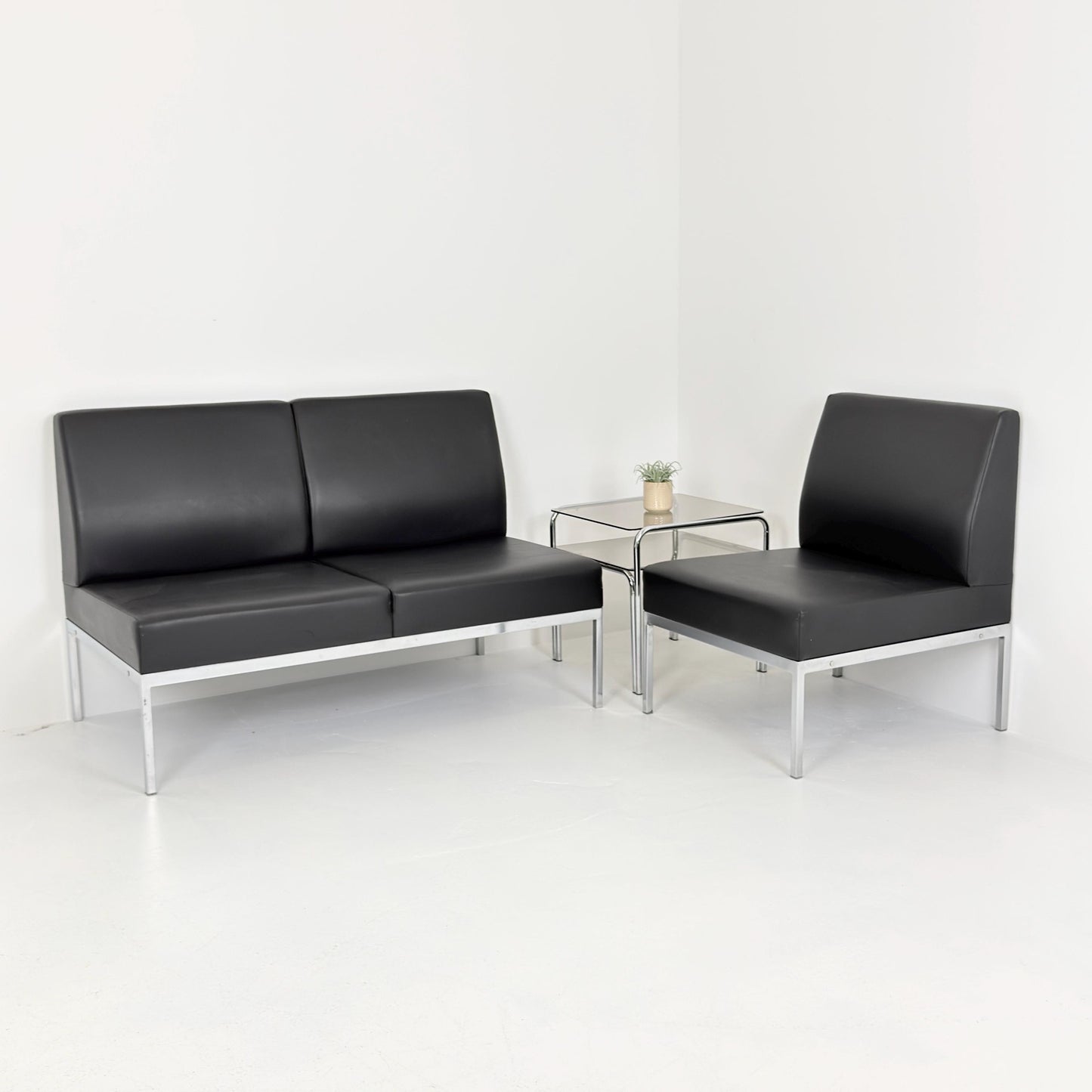 Mid-Century Bauhaus Lounge Chair & 2-Seater Sofa Set by Thonet, Germany 1980s