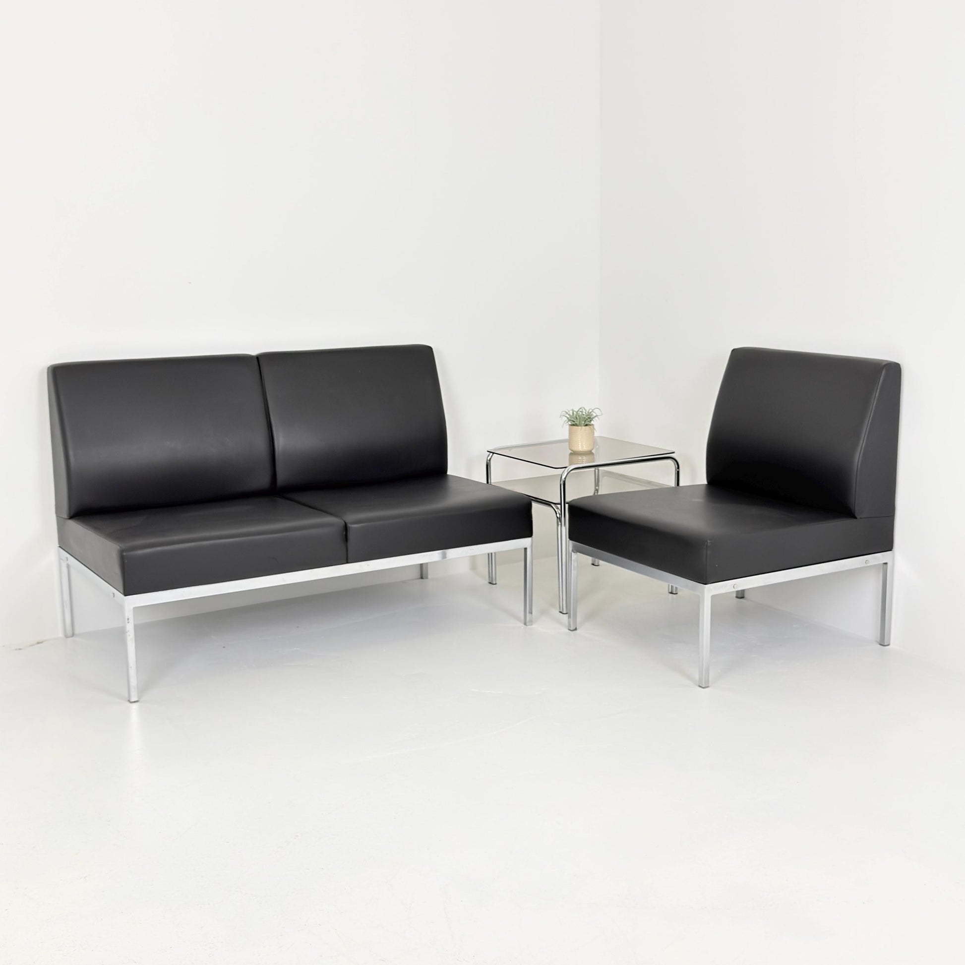 Mid-Century Bauhaus Lounge Chair & 2-Seater Sofa Set by Thonet, Germany 1980s