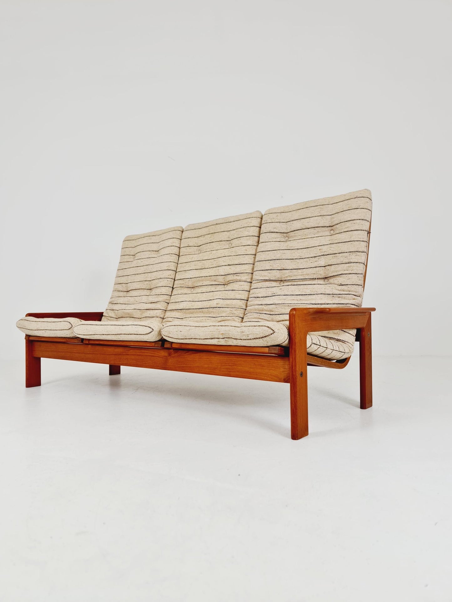 Mid century easy lounge couch by Arne Wahl Iversen for komfort teak , 1960s