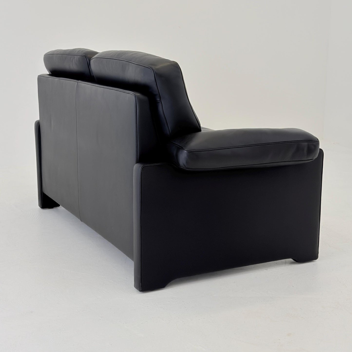 Mid century De Sede DS-70 Black Leather Two-Seater Sofa – Switzerlan 1990s