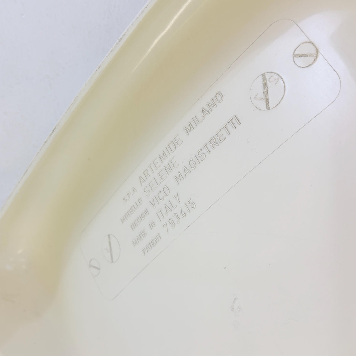 Set of 4 Rare Selene Chairs by Vico Magistretti for Artemide Milano, Italy 1969, Space Age Fiberglass Chairs, Cream White