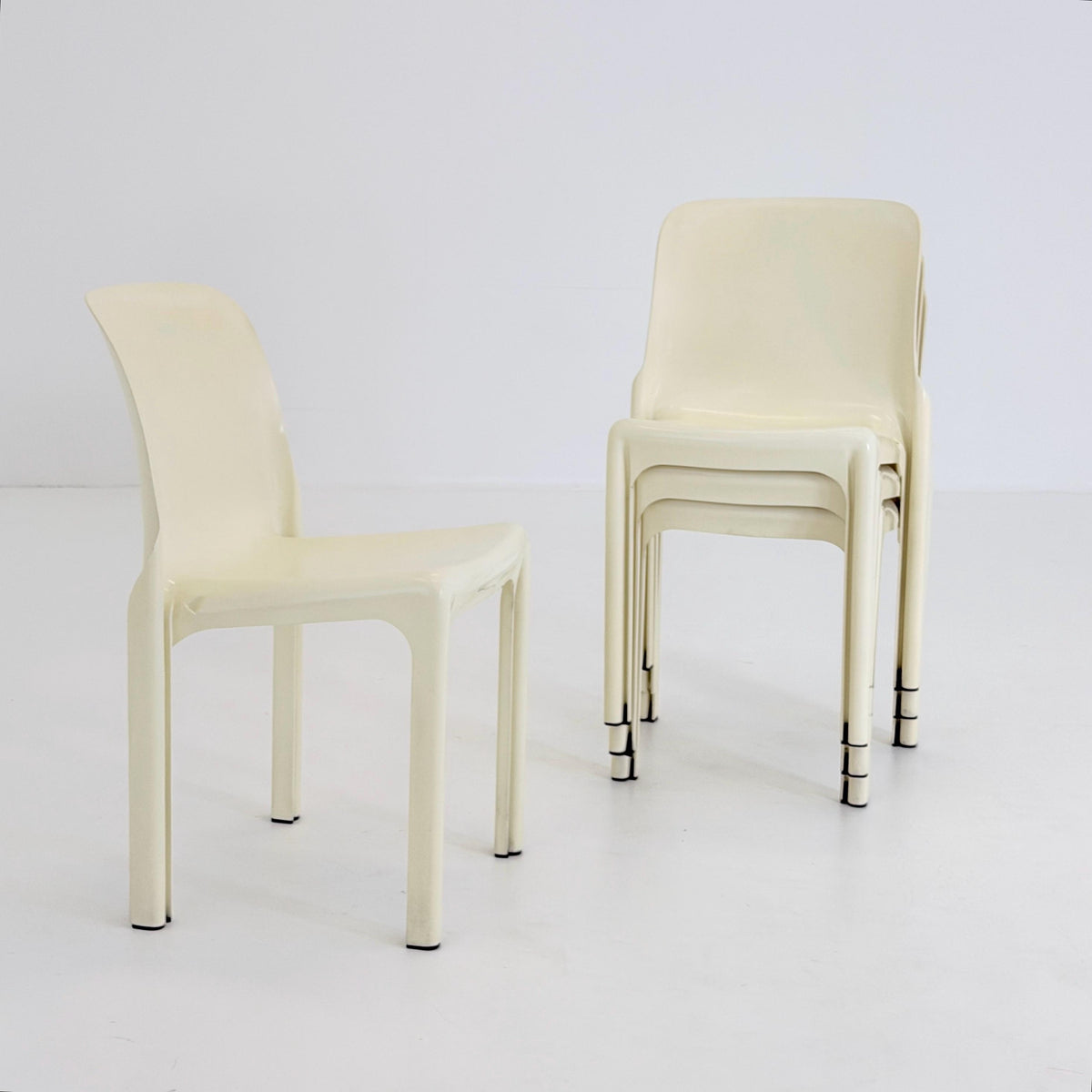Set of 4 Rare Selene Chairs by Vico Magistretti for Artemide Milano, Italy 1969, Space Age Fiberglass Chairs, Cream White