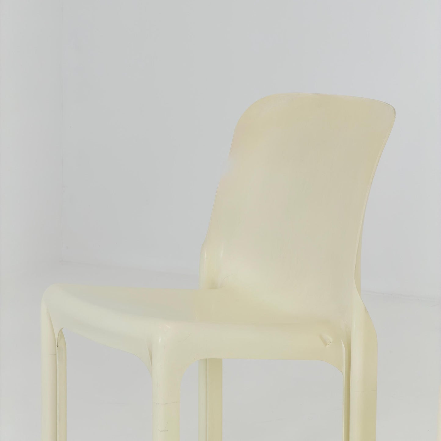 Set of 4 Rare Selene Chairs by Vico Magistretti for Artemide Milano, Italy 1969, Space Age Fiberglass Chairs, Cream White