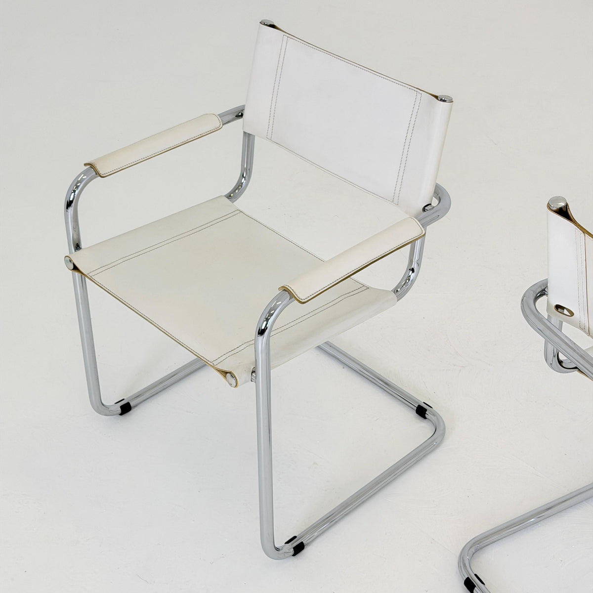 Set of 2 Mid-Century Bauhaus S34 White Leather Armchairs by Centro Studio Italy,, 1980s