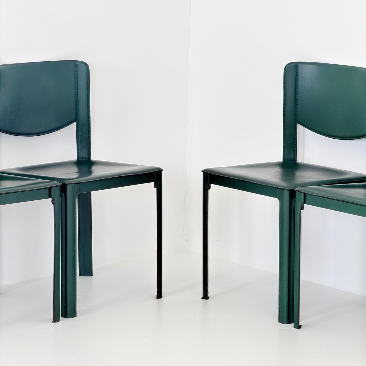 Rare Set of 4 Tito Agnoli Sistina Chairs for Matteo Grassi, Forest Green Leather, Italy 1980s
