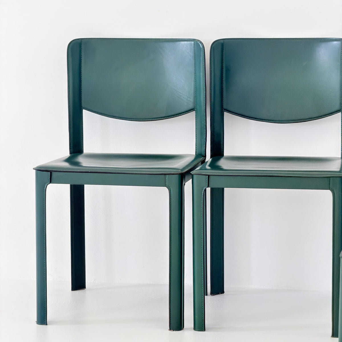 Rare Set of 4 Tito Agnoli Sistina Chairs for Matteo Grassi, Forest Green Leather, Italy 1980s