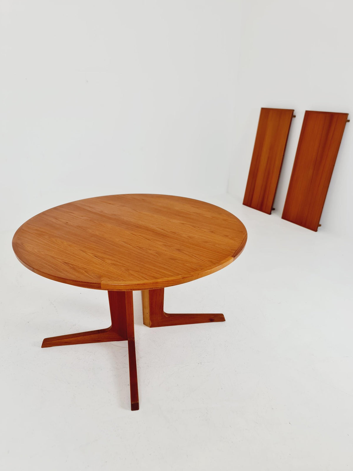 Mid century extendable Danish Modern Solid Teak XL dining table by Berhard Pedersen &Son , 1970s
