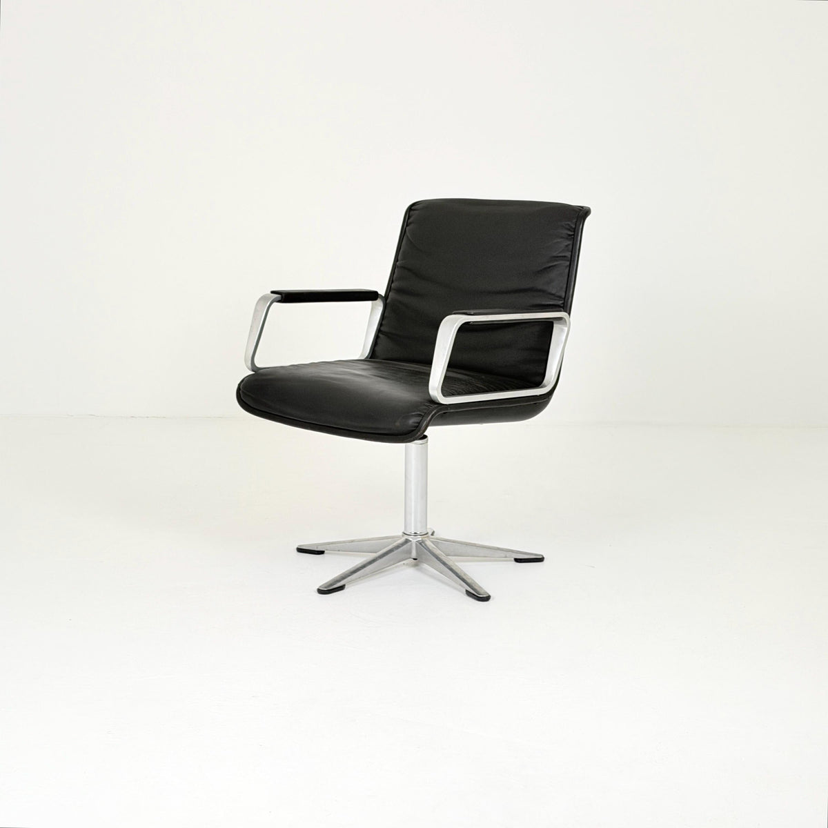 1 of 2 Mid-Century Program 2000 Executive Armchair by Delta Design for Wilkhahn, 1970s Germany