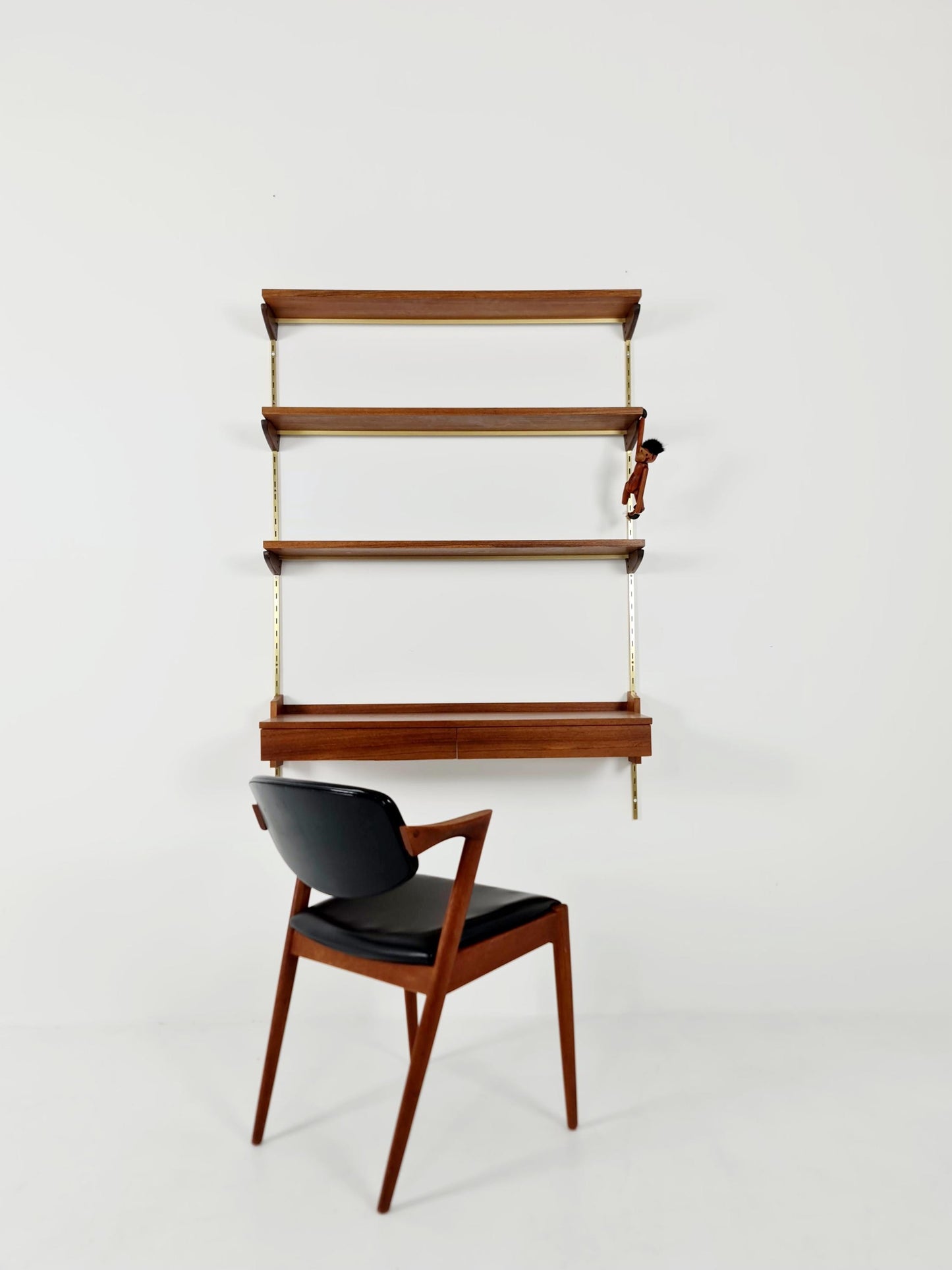 Mid century German Roeswood shelf-system by WK Möbel, 1950s