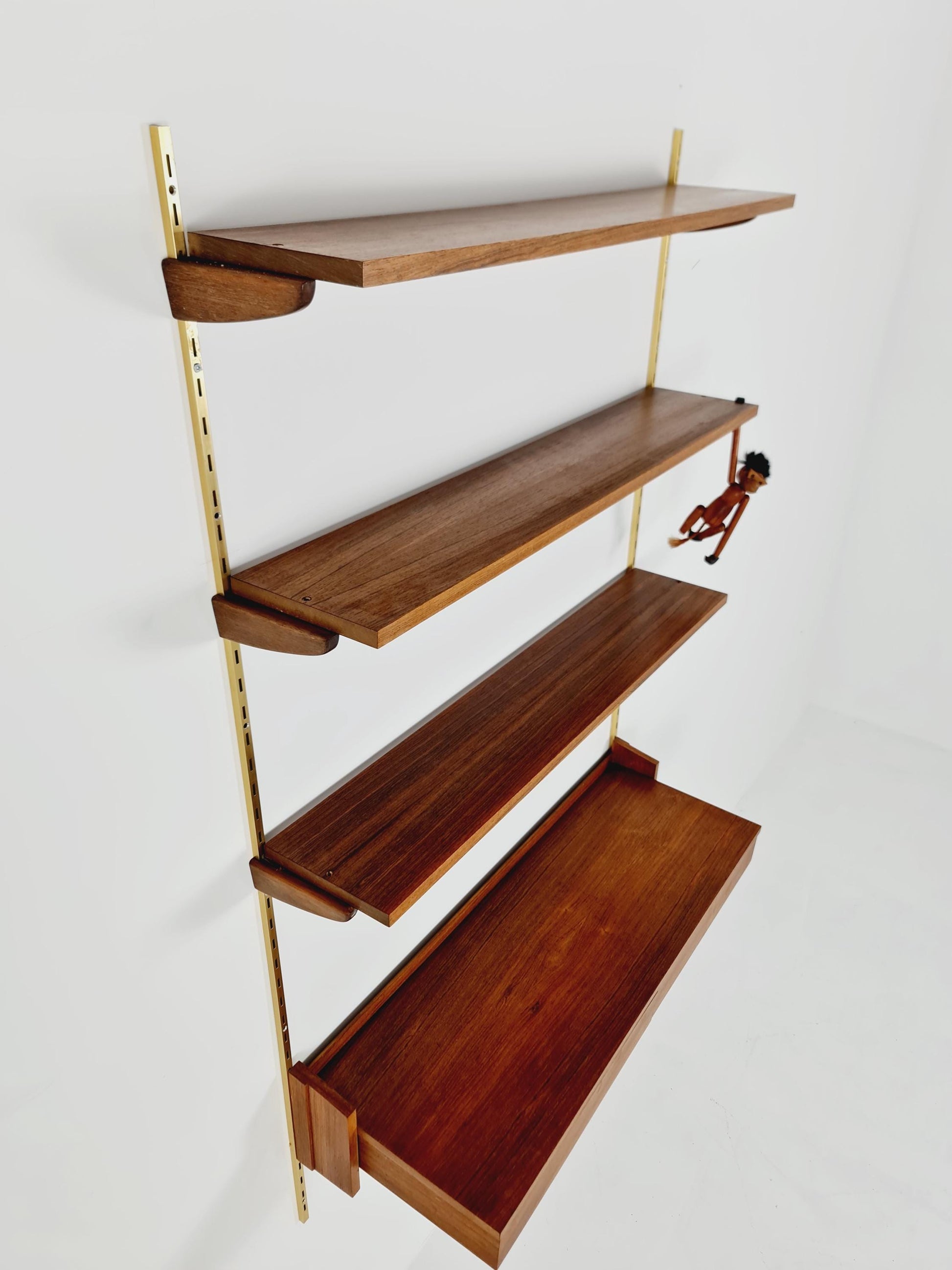Mid century German Roeswood shelf-system by WK Möbel, 1950s