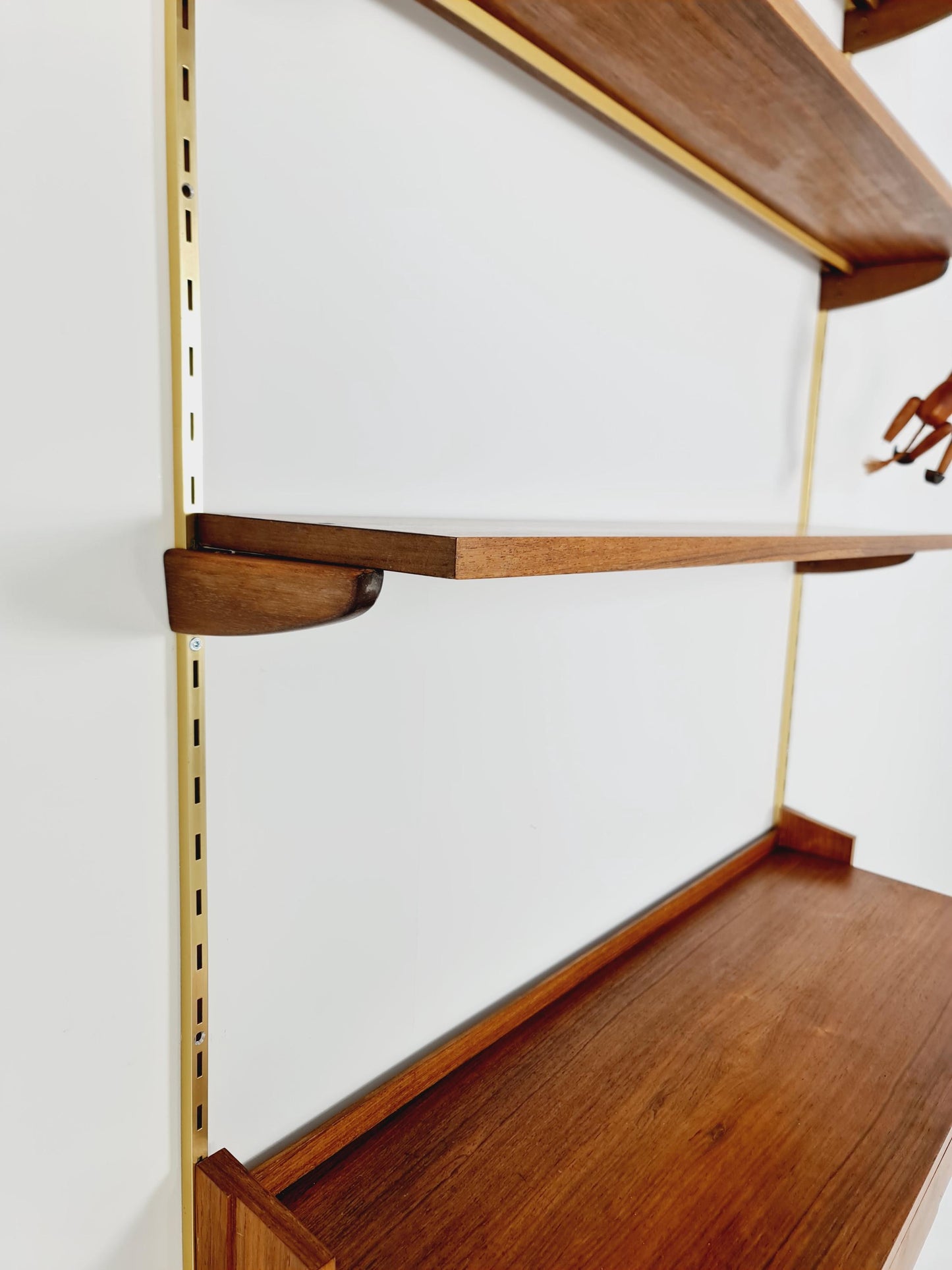 Mid century German Roeswood shelf-system by WK Möbel, 1950s