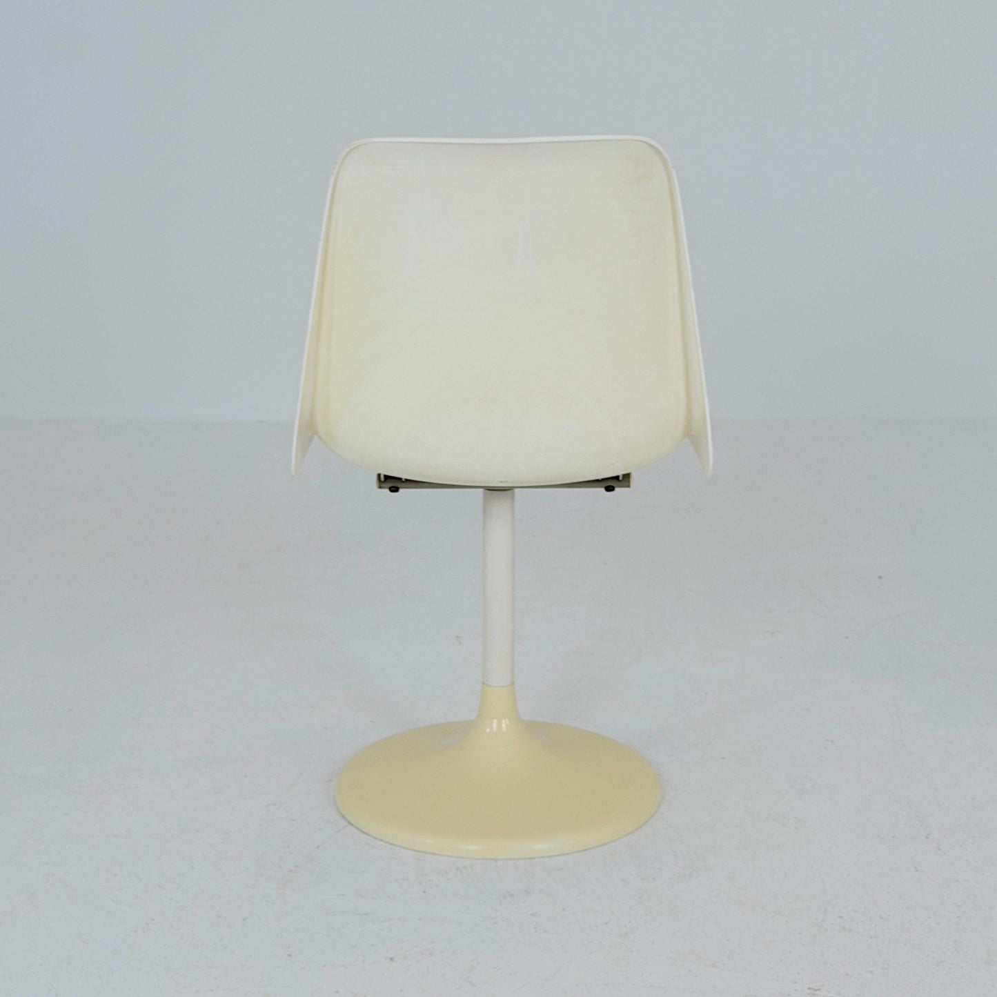 Mid-Century Space Age Tulip Swivel Chair, Germany 1970s