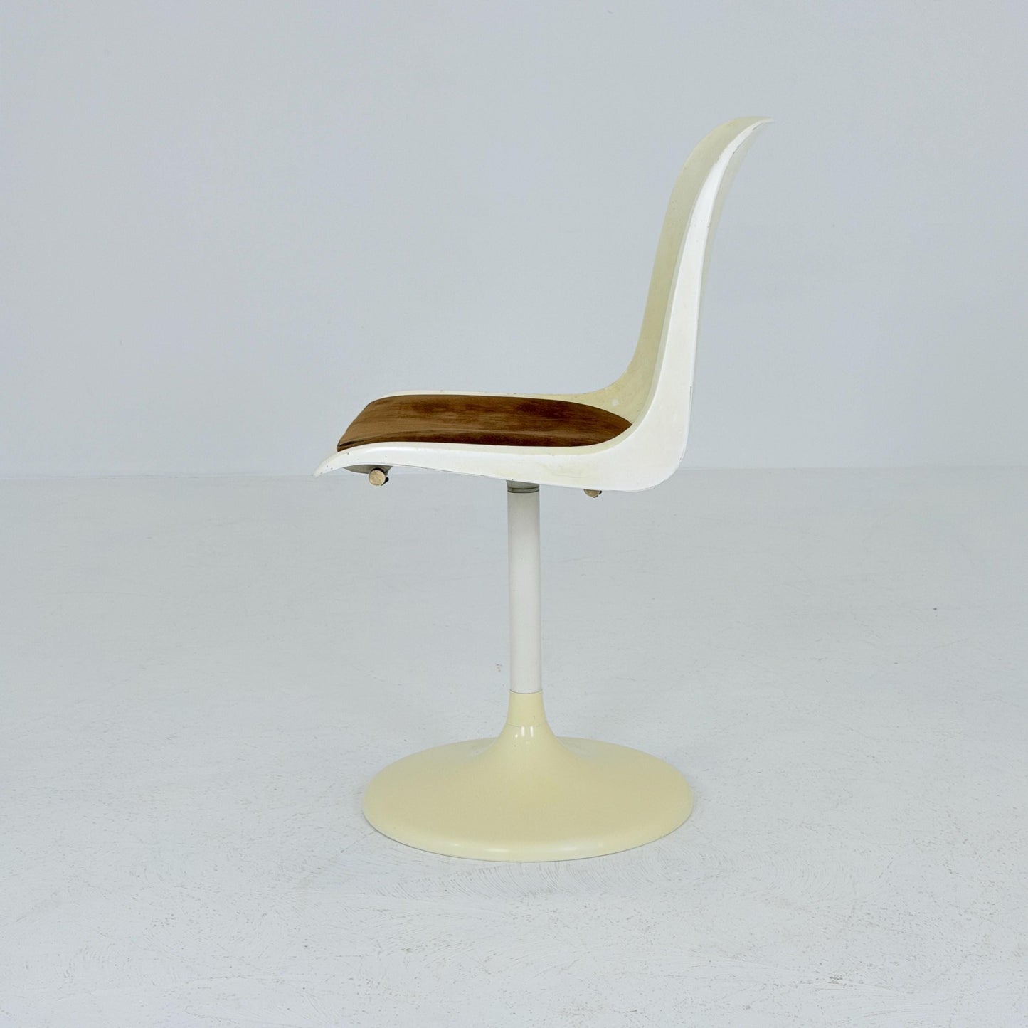 Mid-Century Space Age Tulip Swivel Chair, Germany 1970s
