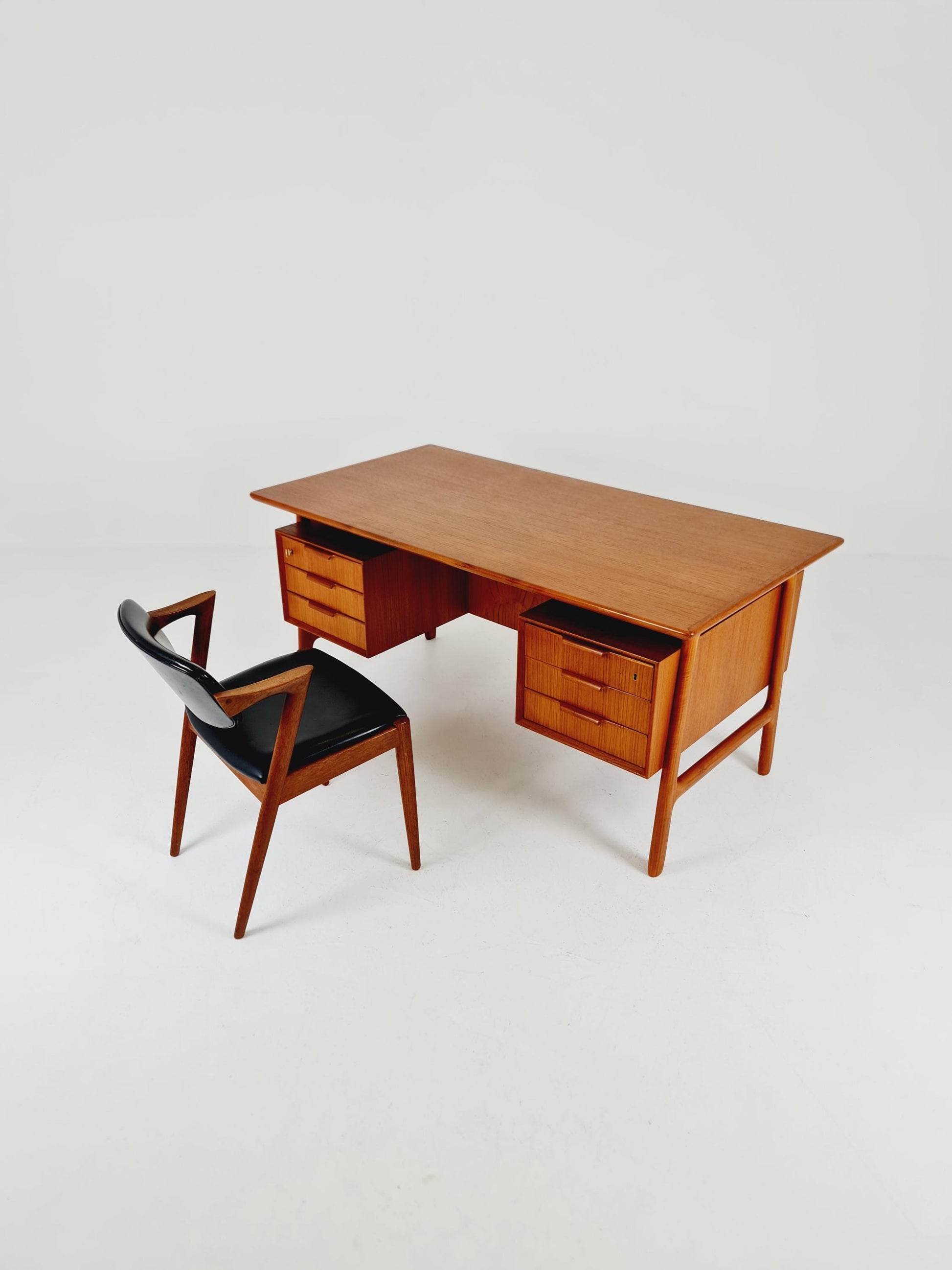 Danish teak desk, Executive Desk by Omann jun, Model No 75, 1960s