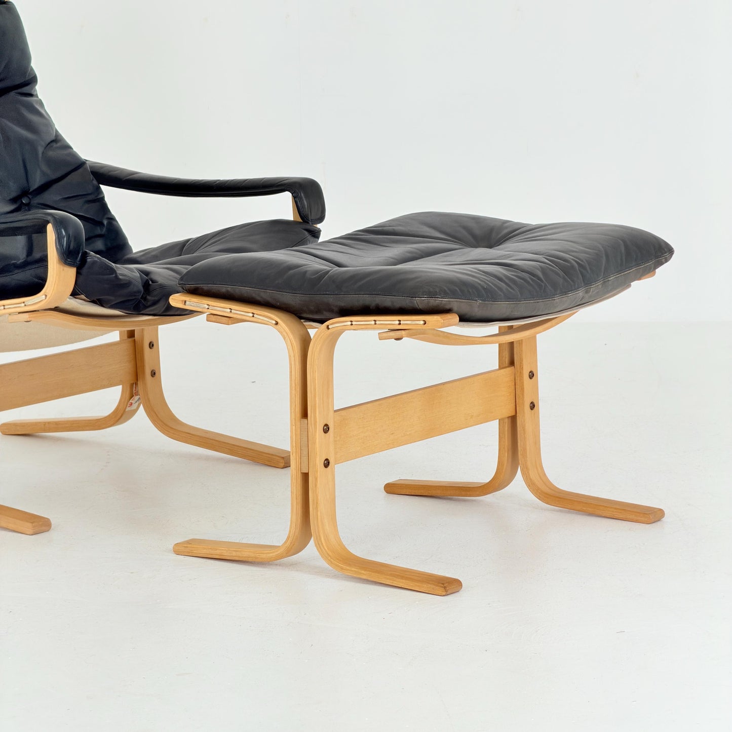 Mid Century Siesta High Back Lounge Chair & Ottoman Set by Ingmar Relling for Westnofa Norway 1960s