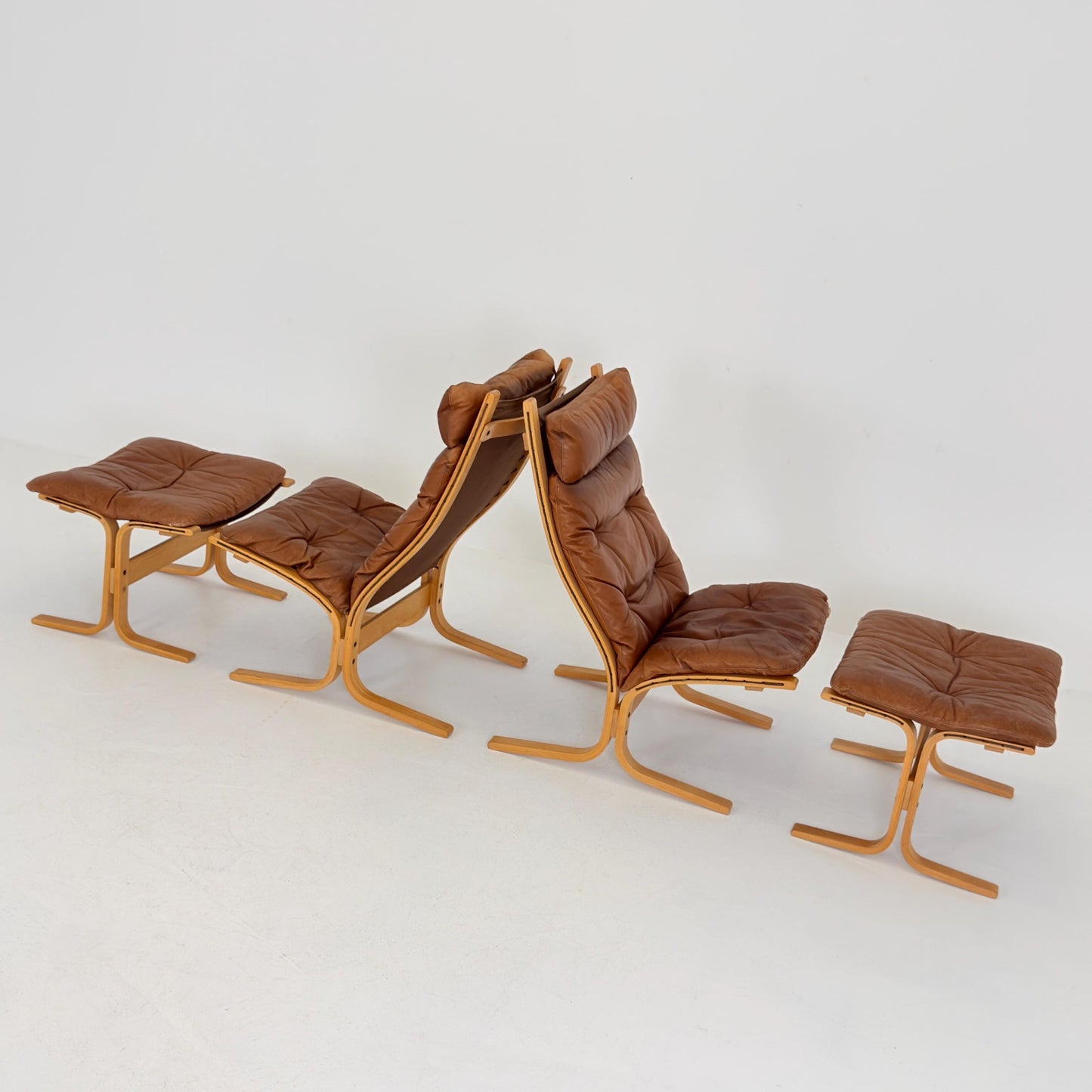 Set of 2 Mid-Century Siesta Lounge Chairs & Ottomans by Ingmar Relling for Westnofa, Norway, 1960s