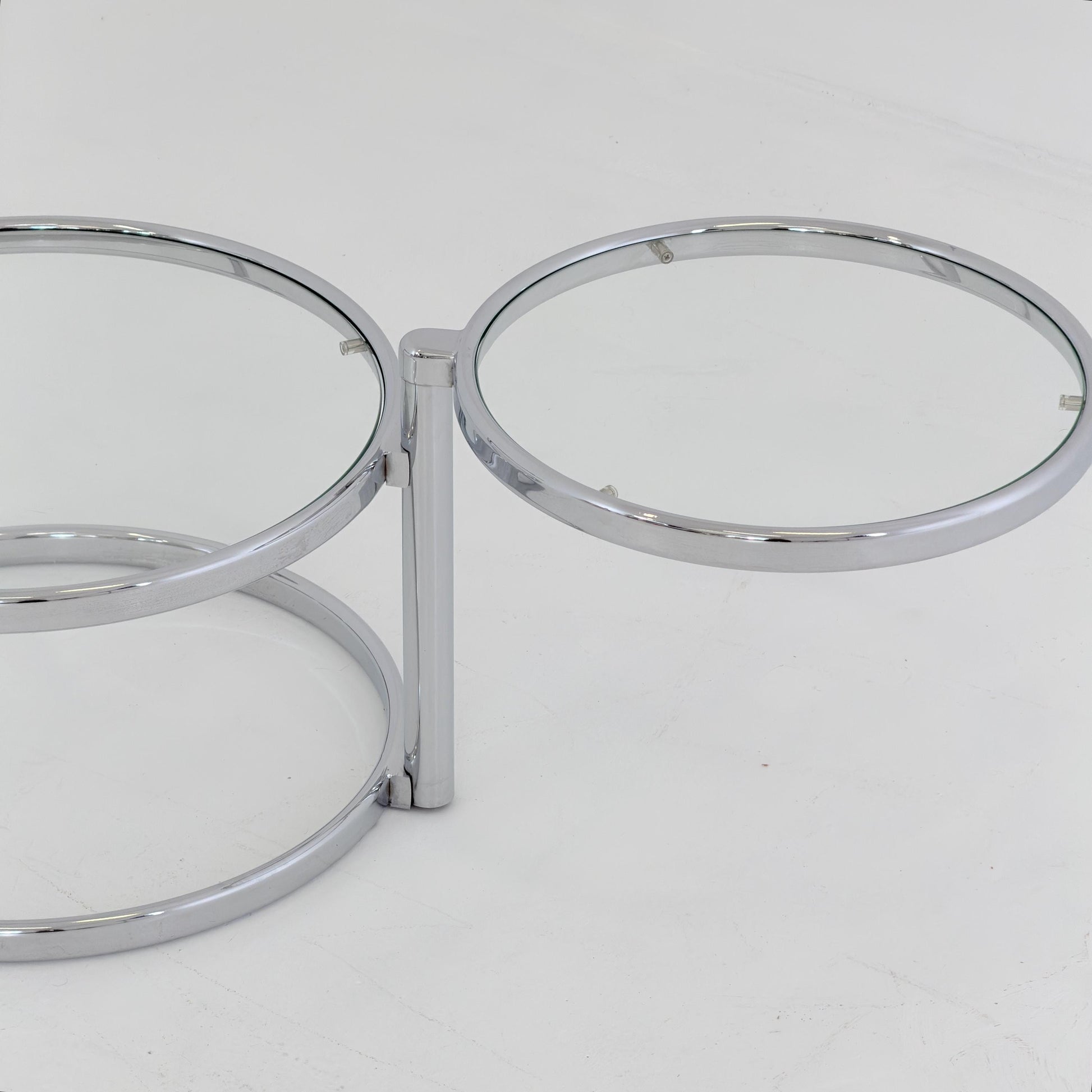 Mid-Century bauhsus Swivel Coffee Table by Milo baughman Italy, 1980s