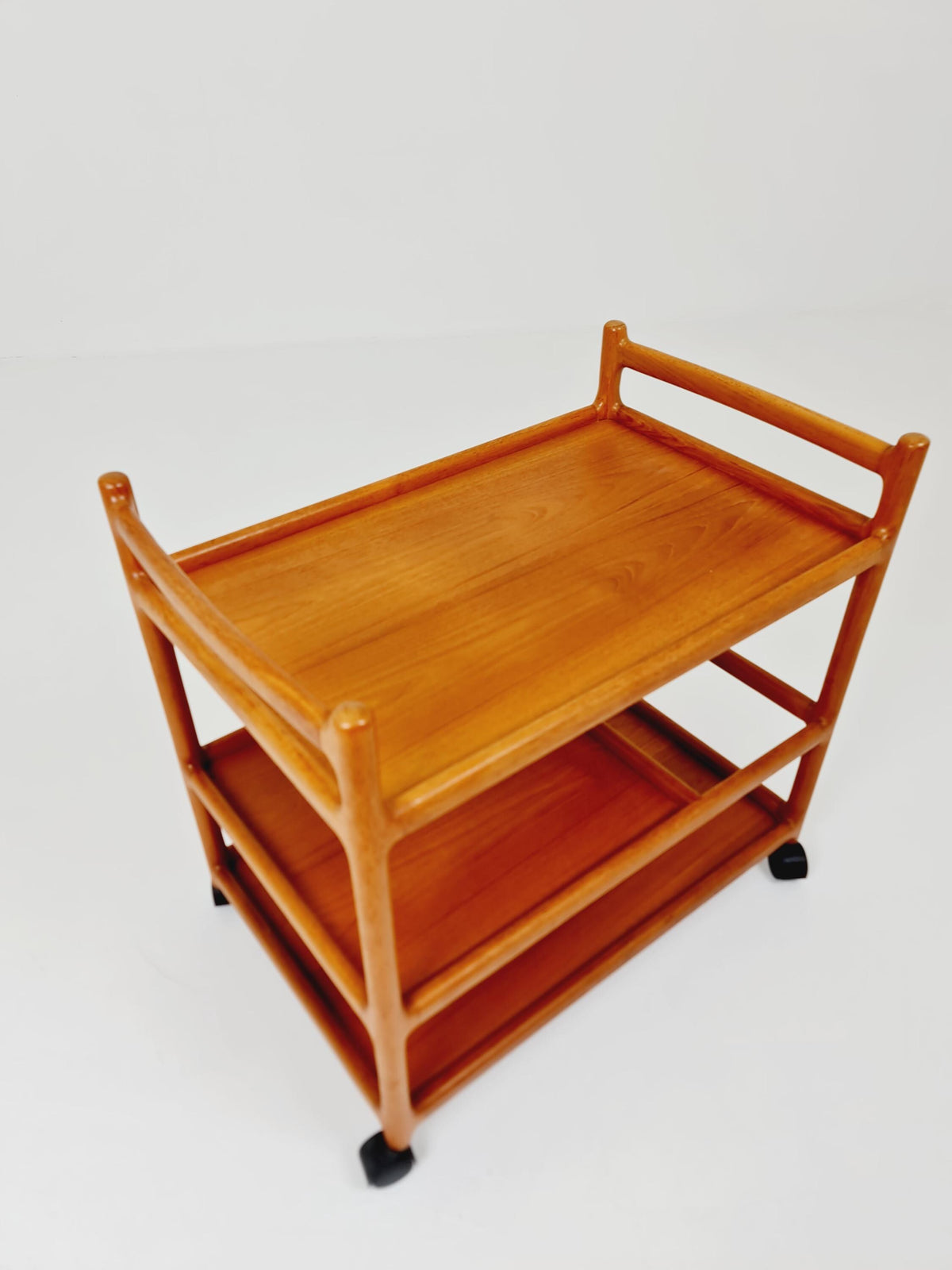 Vintage mid century danish trolley in solid teak/ bar cart By Johannes Andersen , 1960s