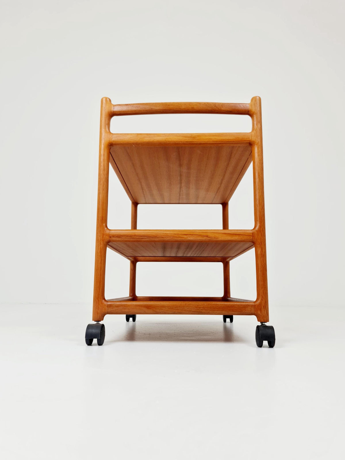 Vintage mid century danish trolley in solid teak/ bar cart By Johannes Andersen , 1960s