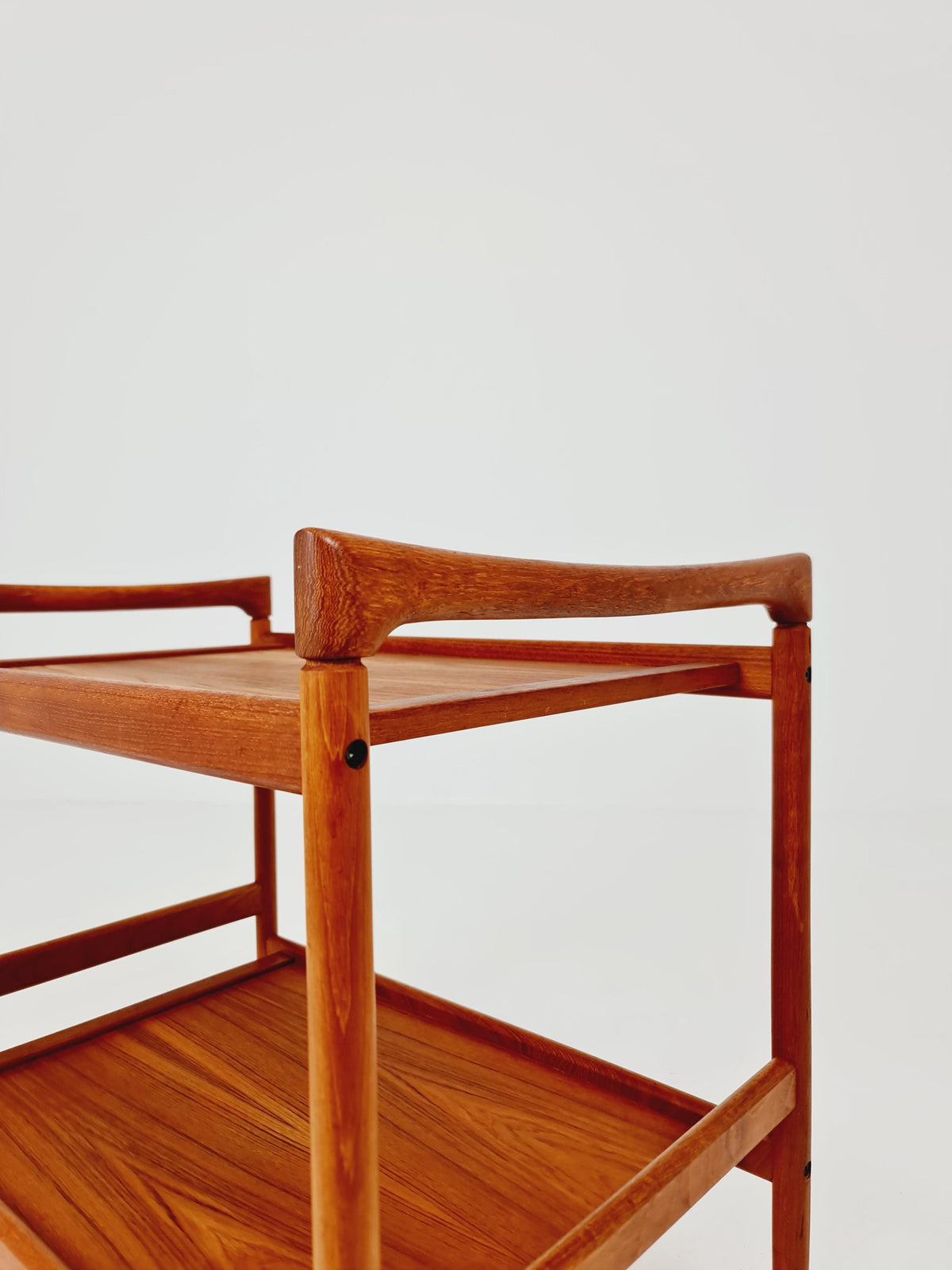 Vintage Danish mid century trolley bar cart in solid teak By Dyrlund, 1960s
