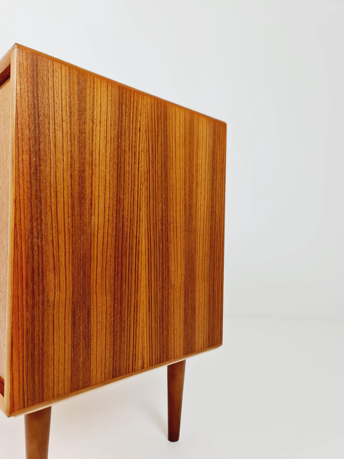 Mid Century Modern Danish Teak sideboard 1960s