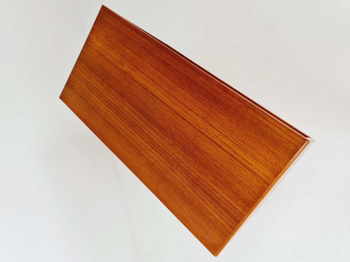 Mid Century Modern Danish Teak sideboard 1960s