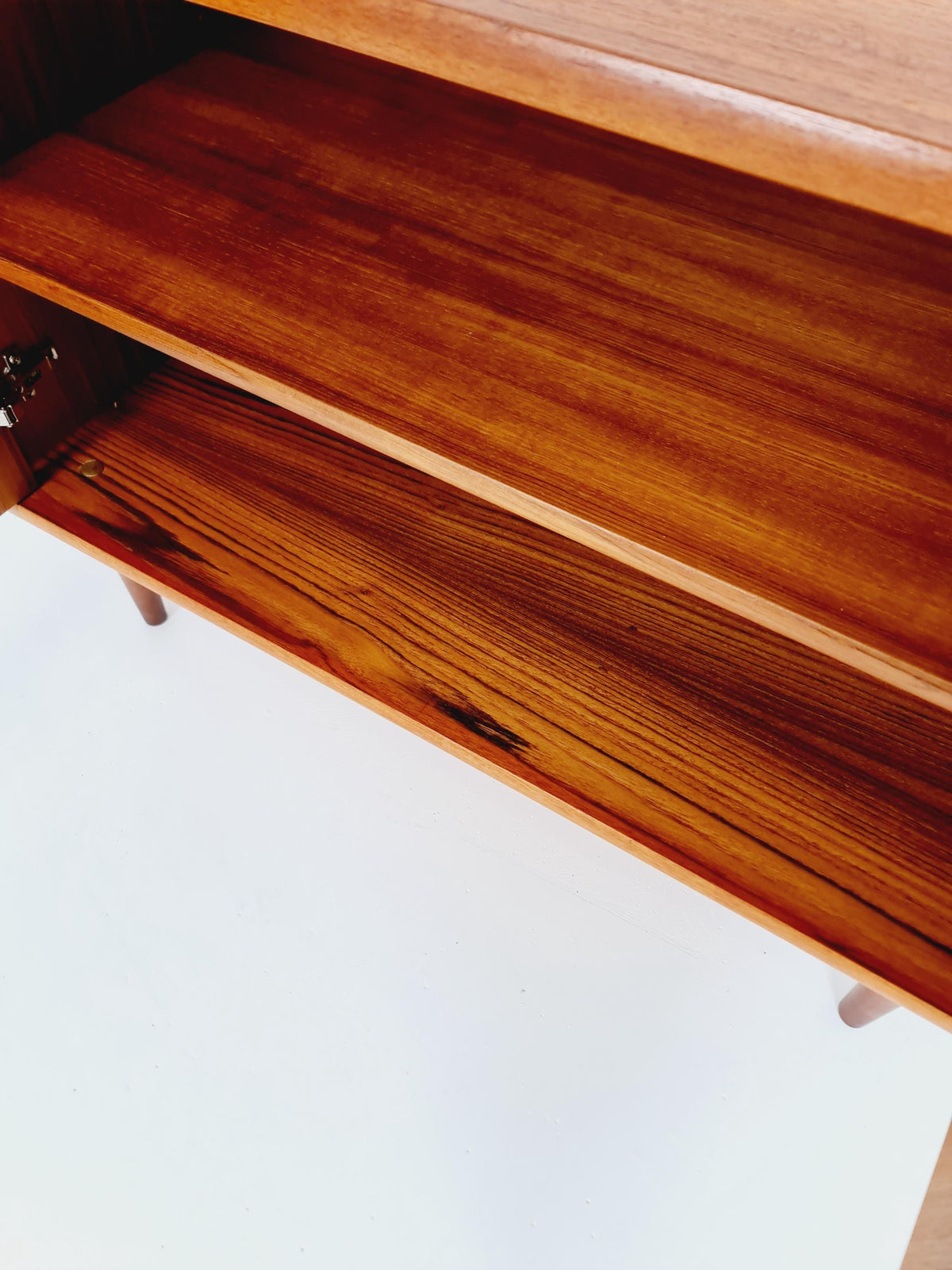 Mid Century Modern Danish Teak sideboard 1960s