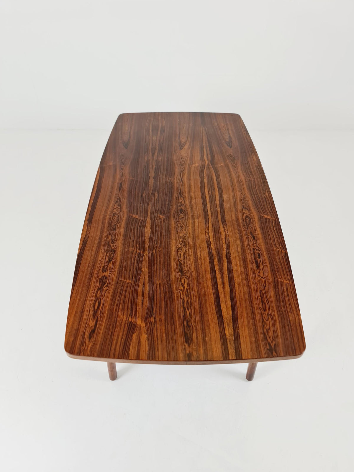 Danish Henning Kjaernulf Rosewood table with two extension leaves, Denmark 1960s