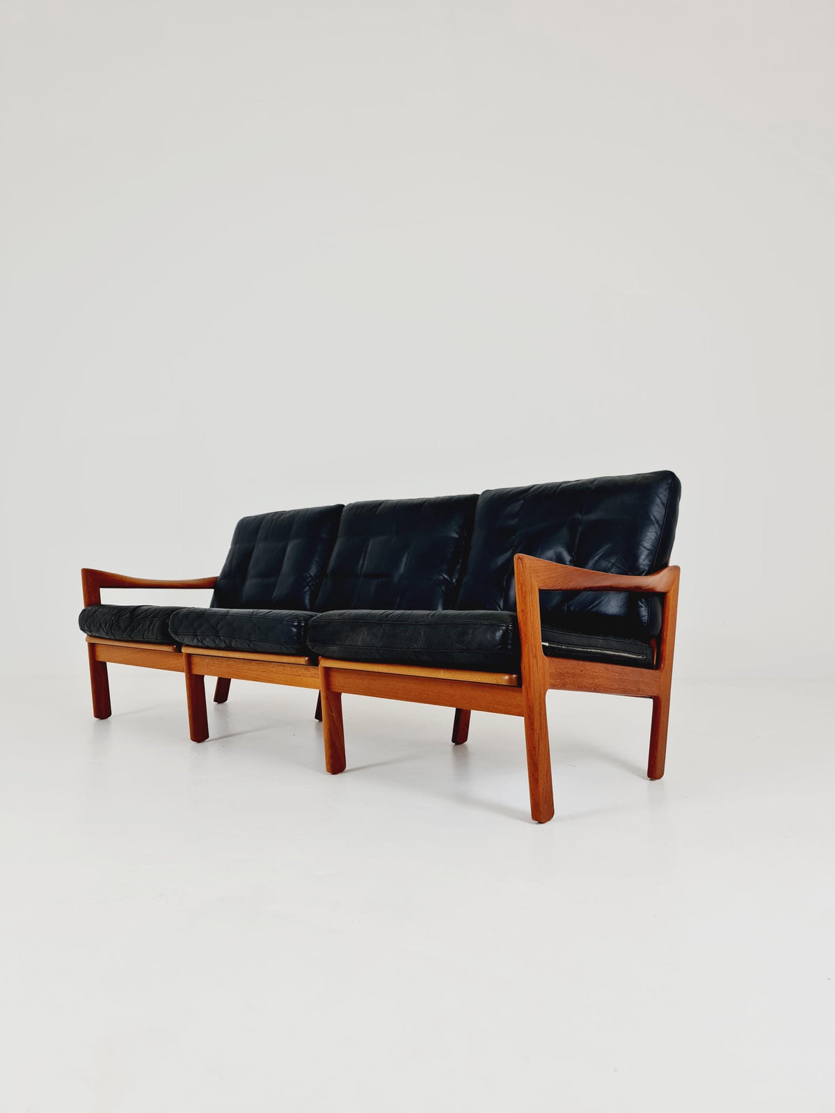 Mid century Sofa by Illum Wikkeslo Eilersen in solid teak, 1960s,