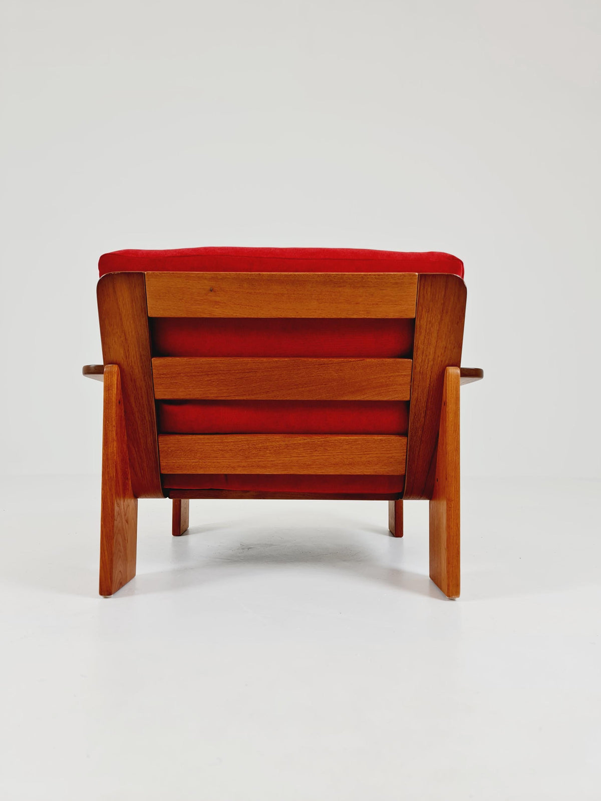 Rare Mid-Century Dansih Modern Teak lounge chair 1970s – Newly Upholstered