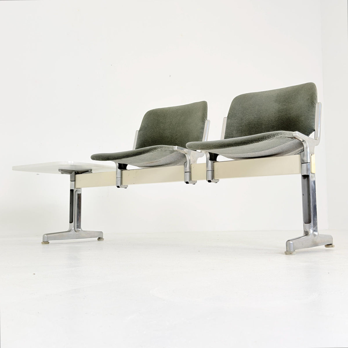 Rare Mid century Giancarlo Piretti Axis 3000 2-Seater Bench with side Table for Anonima Castelli, Italy, 1970s