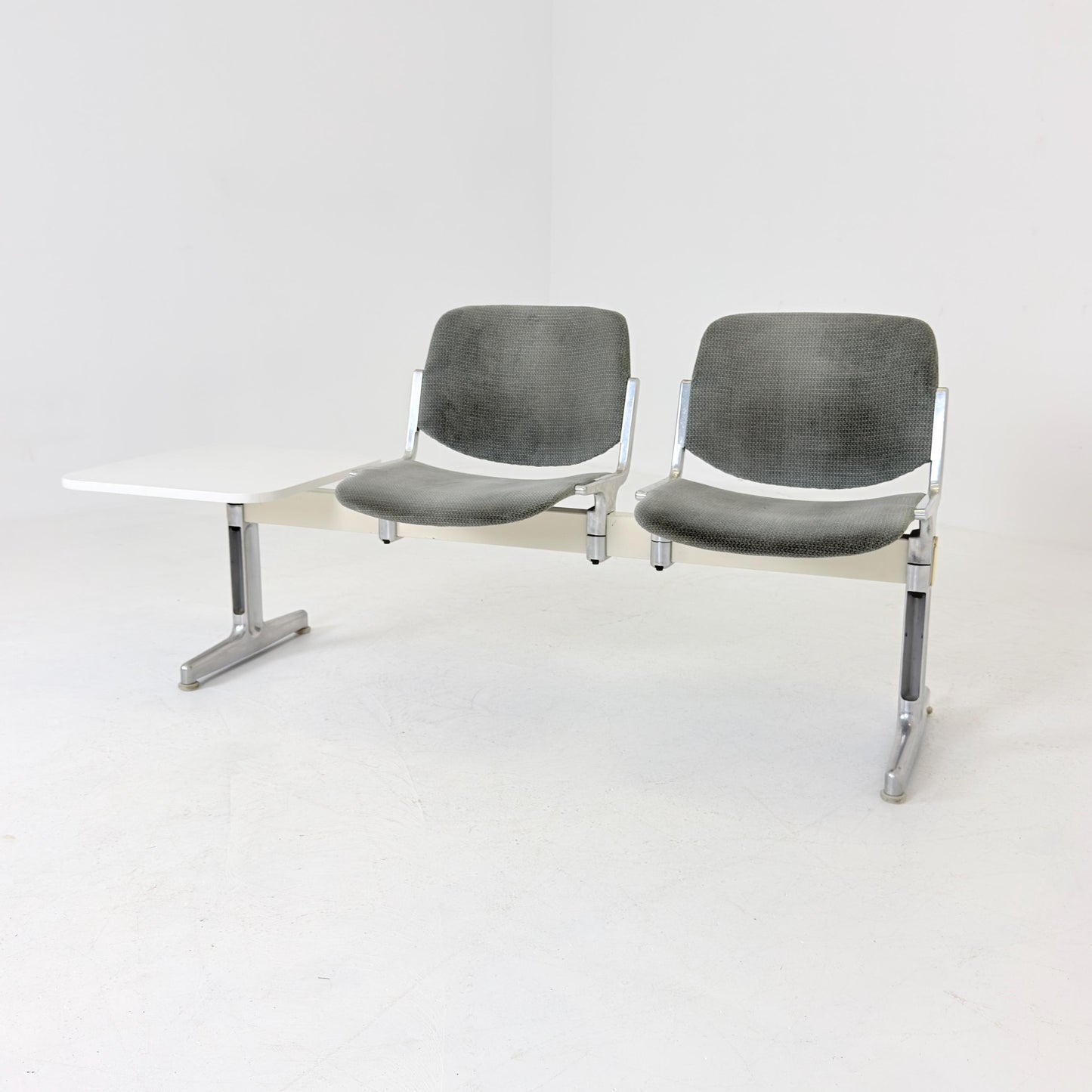 Rare Mid century Giancarlo Piretti Axis 3000 2-Seater Bench with side Table for Anonima Castelli, Italy, 1970s