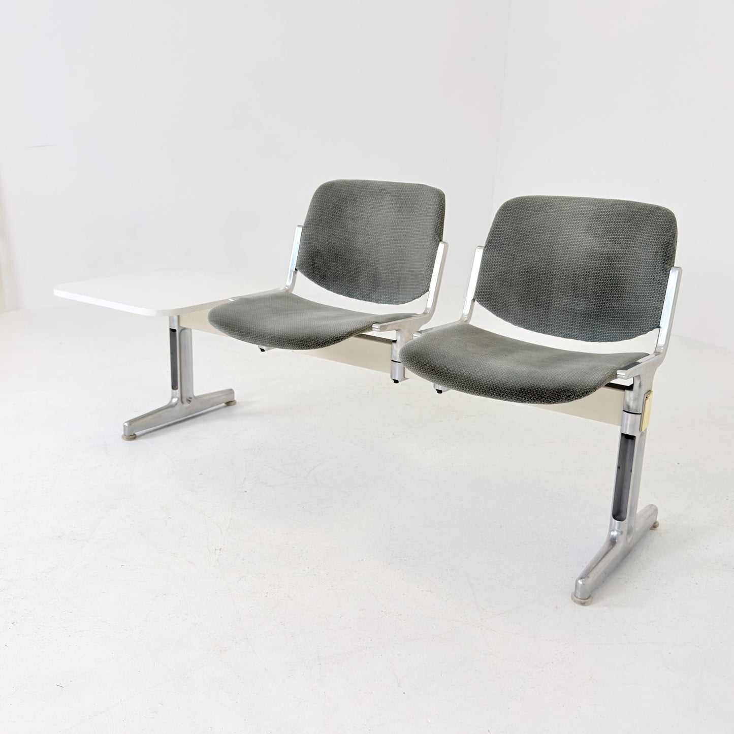 Rare Mid century Giancarlo Piretti Axis 3000 2-Seater Bench with side Table for Anonima Castelli, Italy, 1970s