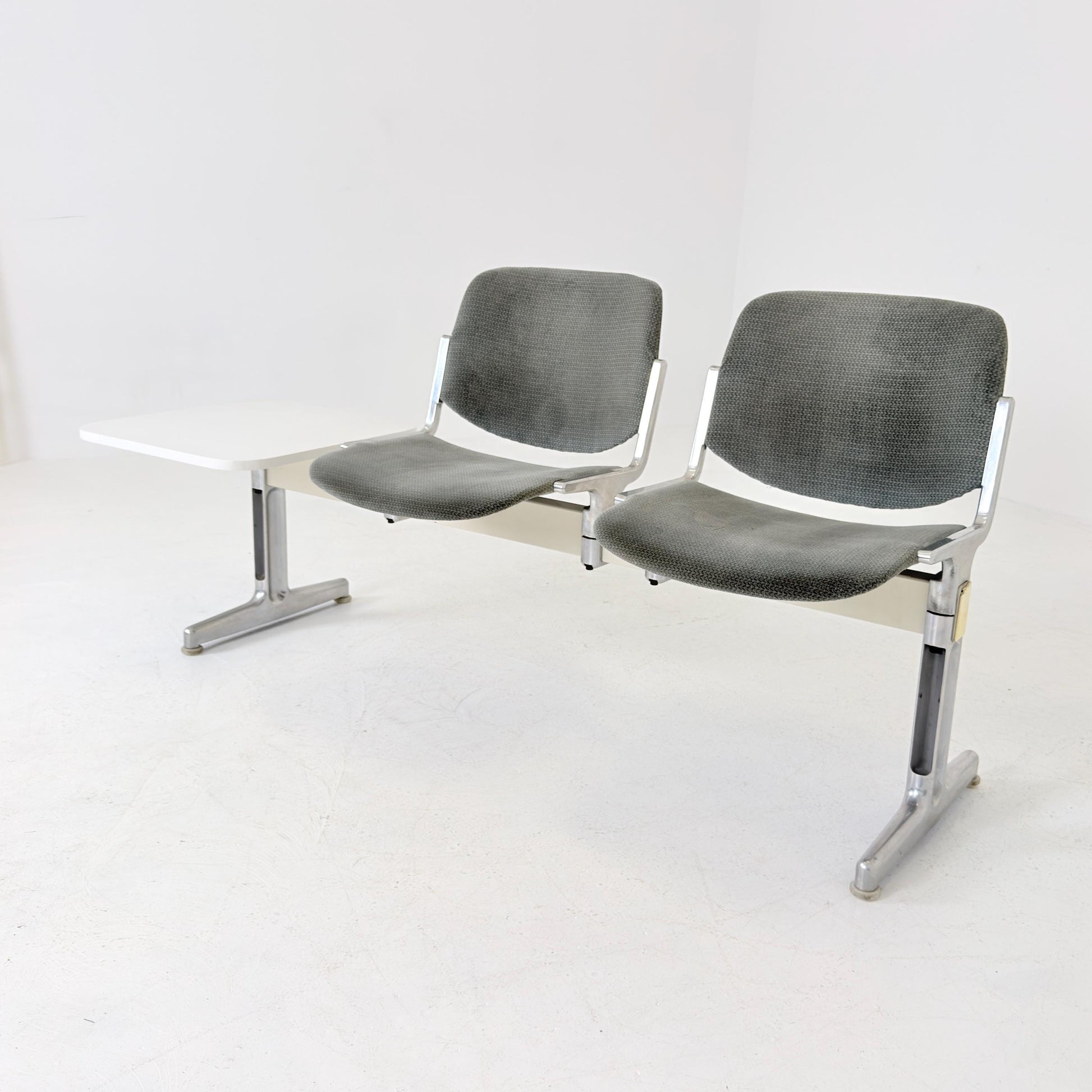 Rare Mid century Giancarlo Piretti Axis 3000 2-Seater Bench with side Table for Anonima Castelli, Italy, 1970s