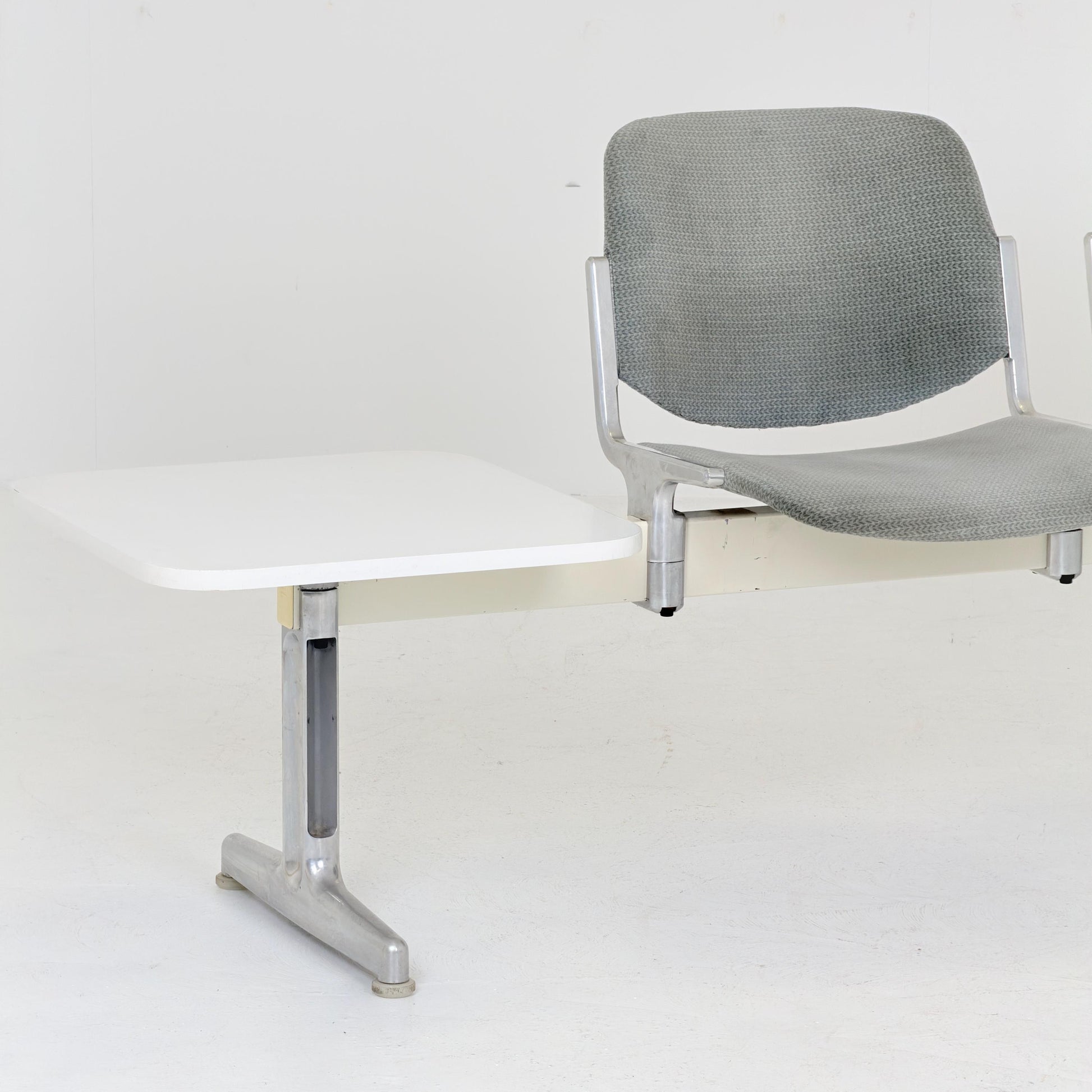 Rare Mid century Giancarlo Piretti Axis 3000 2-Seater Bench with side Table for Anonima Castelli, Italy, 1970s