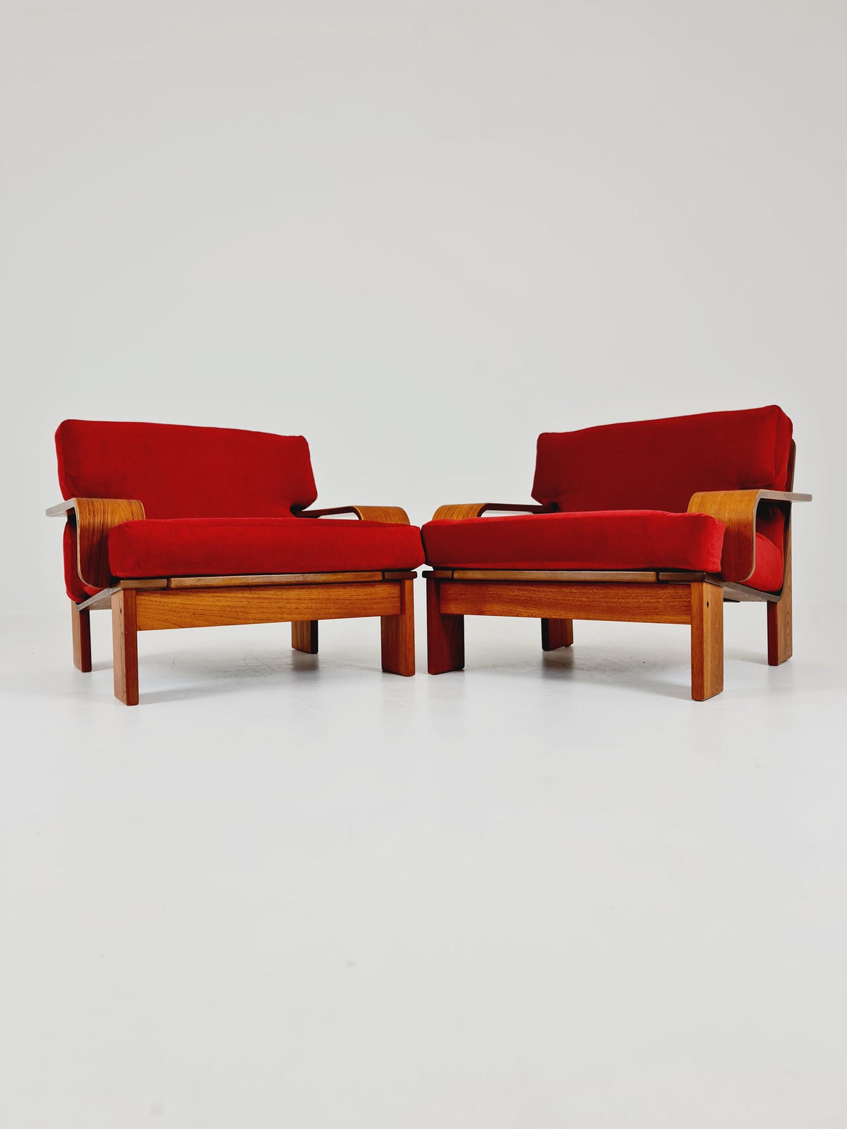 Rare Mid-Century Dansih Modern Teak lounge chairs 1970s – Newly Upholstered Set of 2