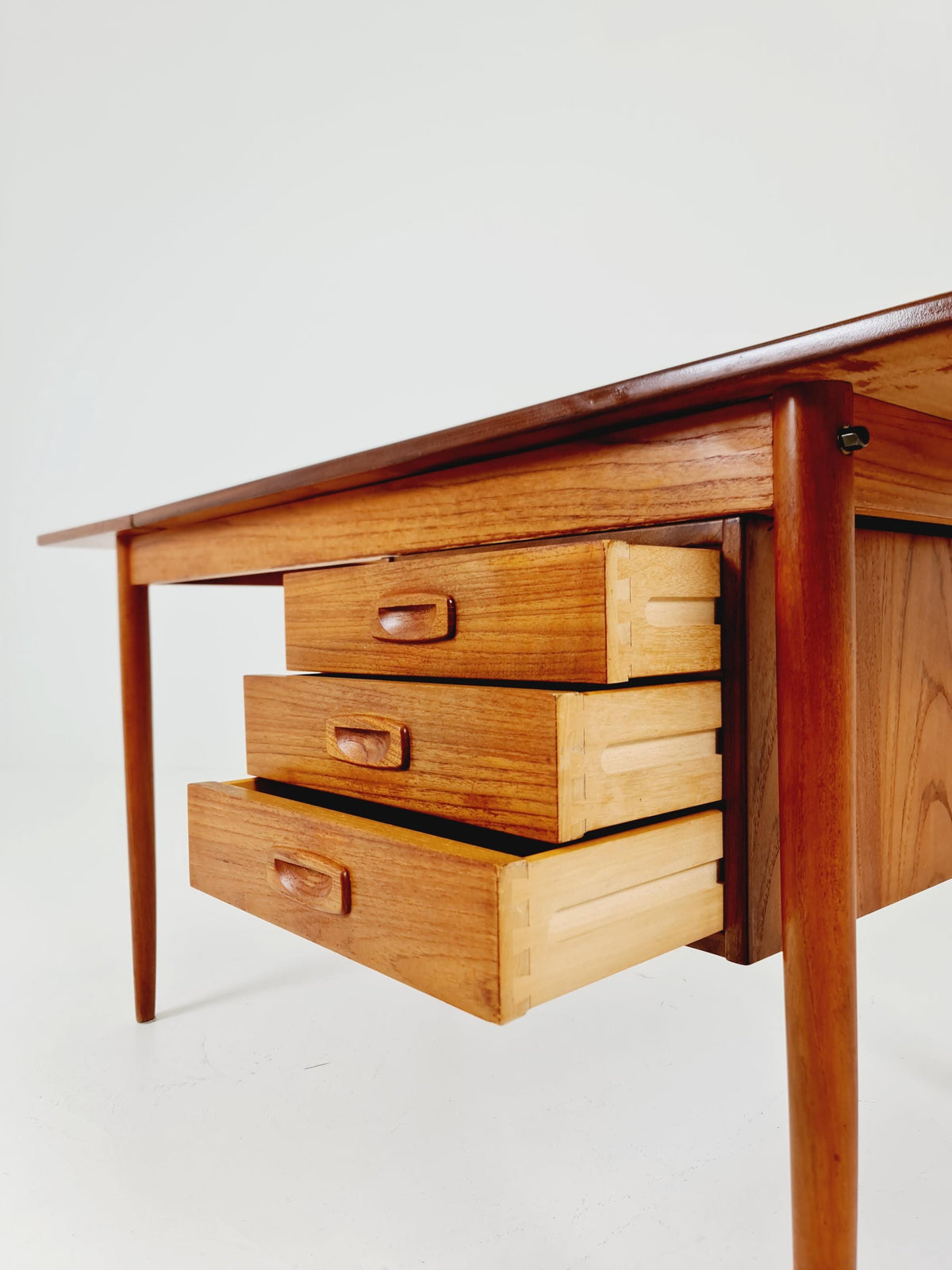 Mid century Danish leaf Drop teak desk By Arne Vodder For H.Sigh & Son , 1960s