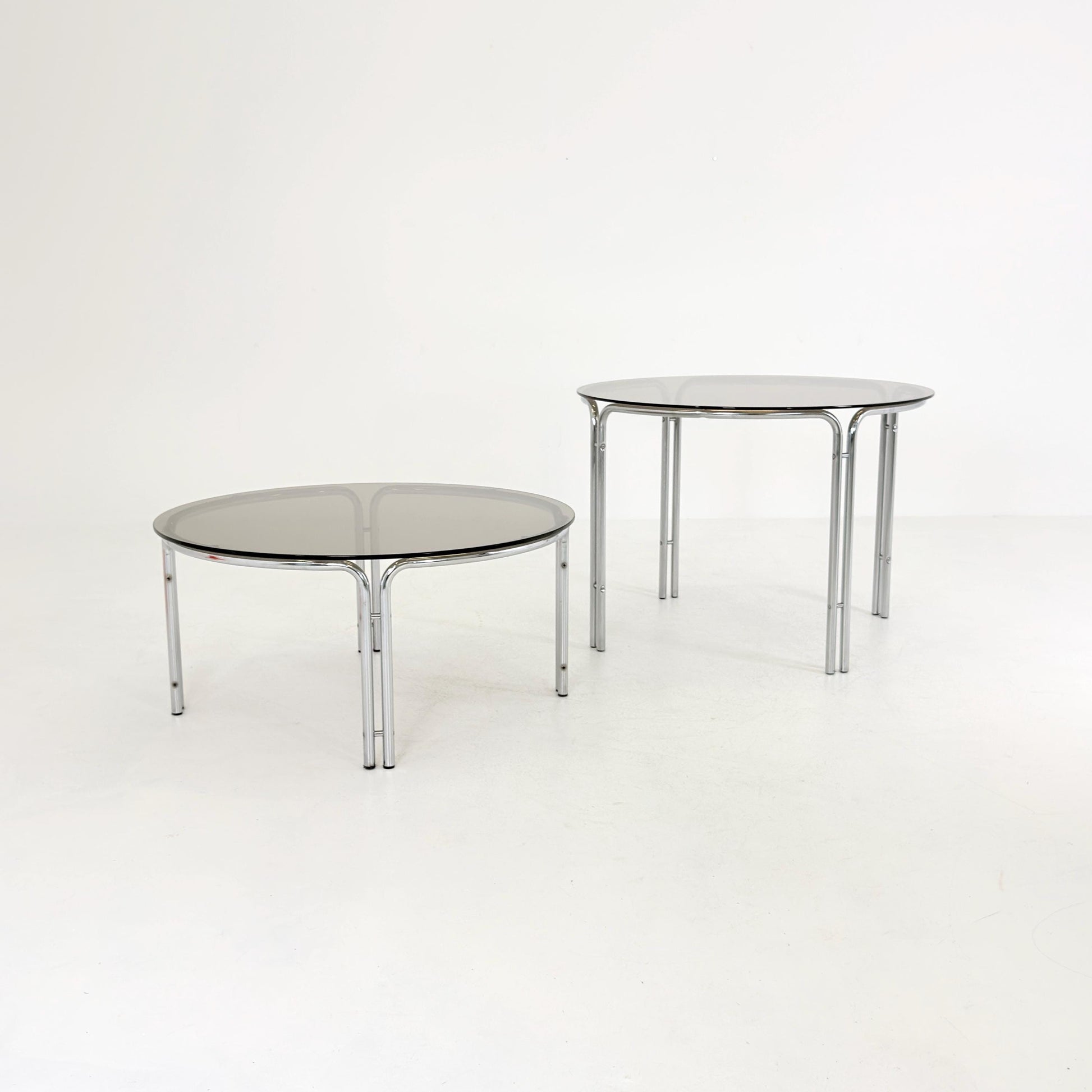 Mid-Century Italian Round Dining Table by Gastone Rinaldi, 1970s