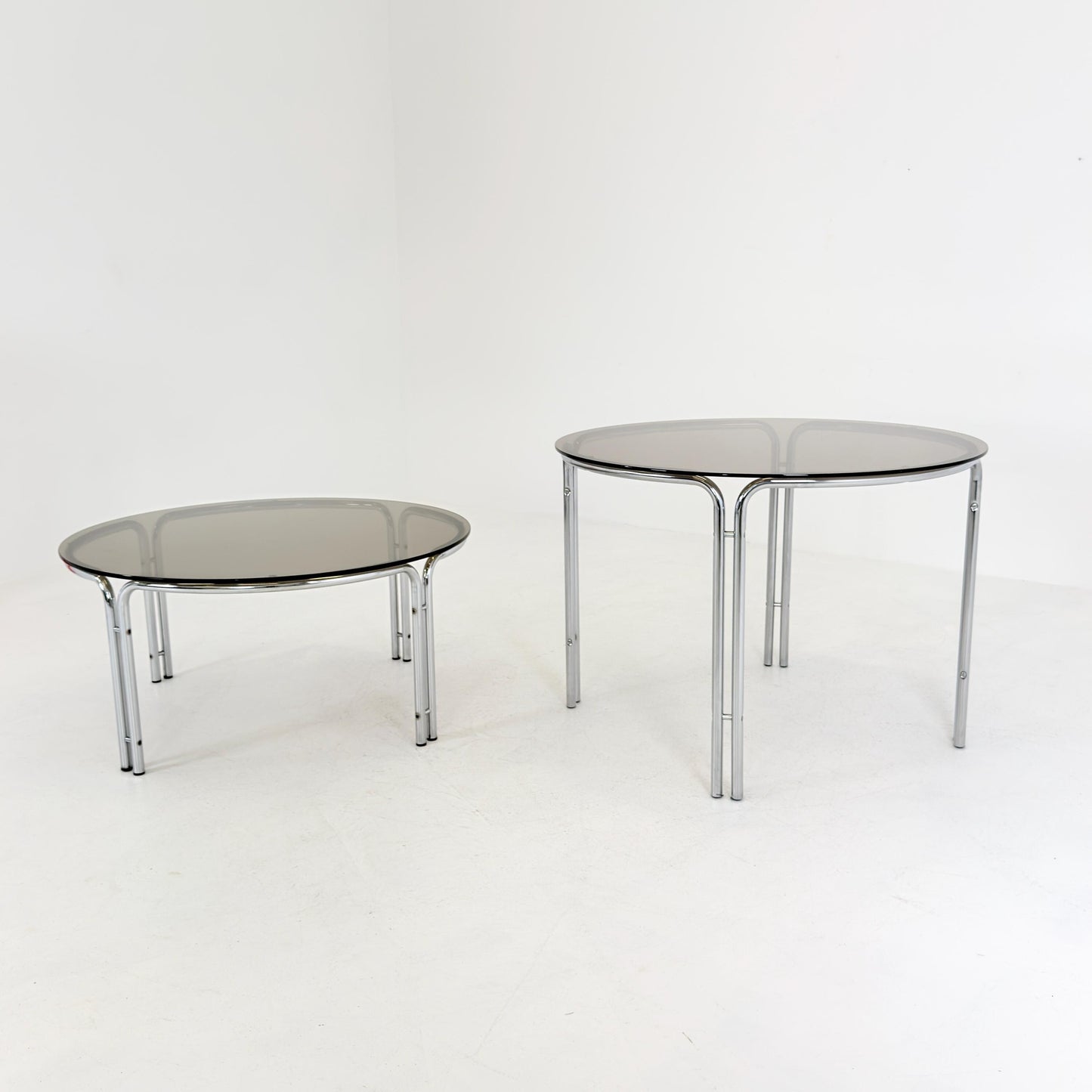 Mid-Century Italian Round Coffee Table by Gastone Rinaldi, 1970s