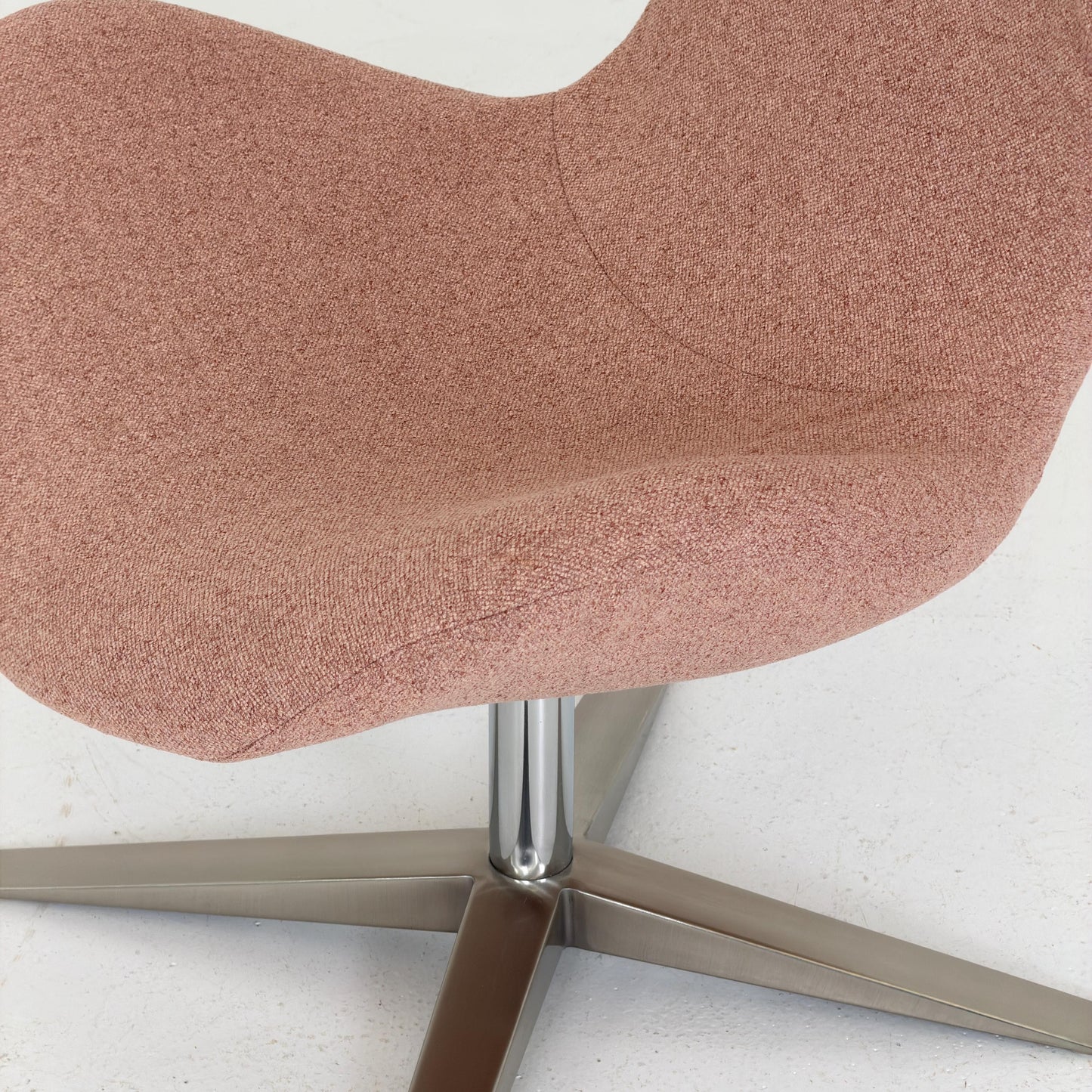 Miotto Colli Lounge Chair Sweden 2000s | Pink Retro Fabric | Chrome Swivel Armchair | Mid Century Modern Leisure Chair