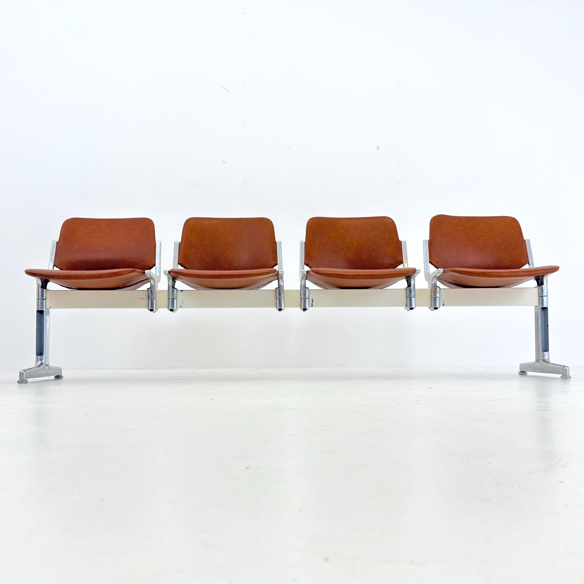 Rare Mid century Giancarlo Piretti Axis 3000 5-Seater Bench for Anonima Castelli, Italy, 1970s