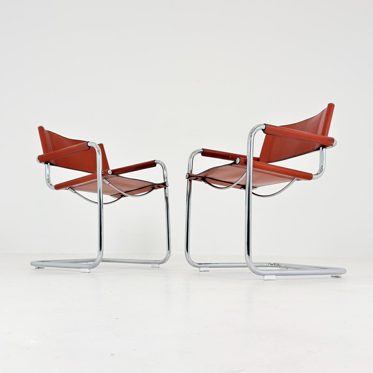 set of 4 Mid century Bauhaus Leather b34 armchairs by Mart Stam & Marcel Breuer for Fasem, Italy 1985